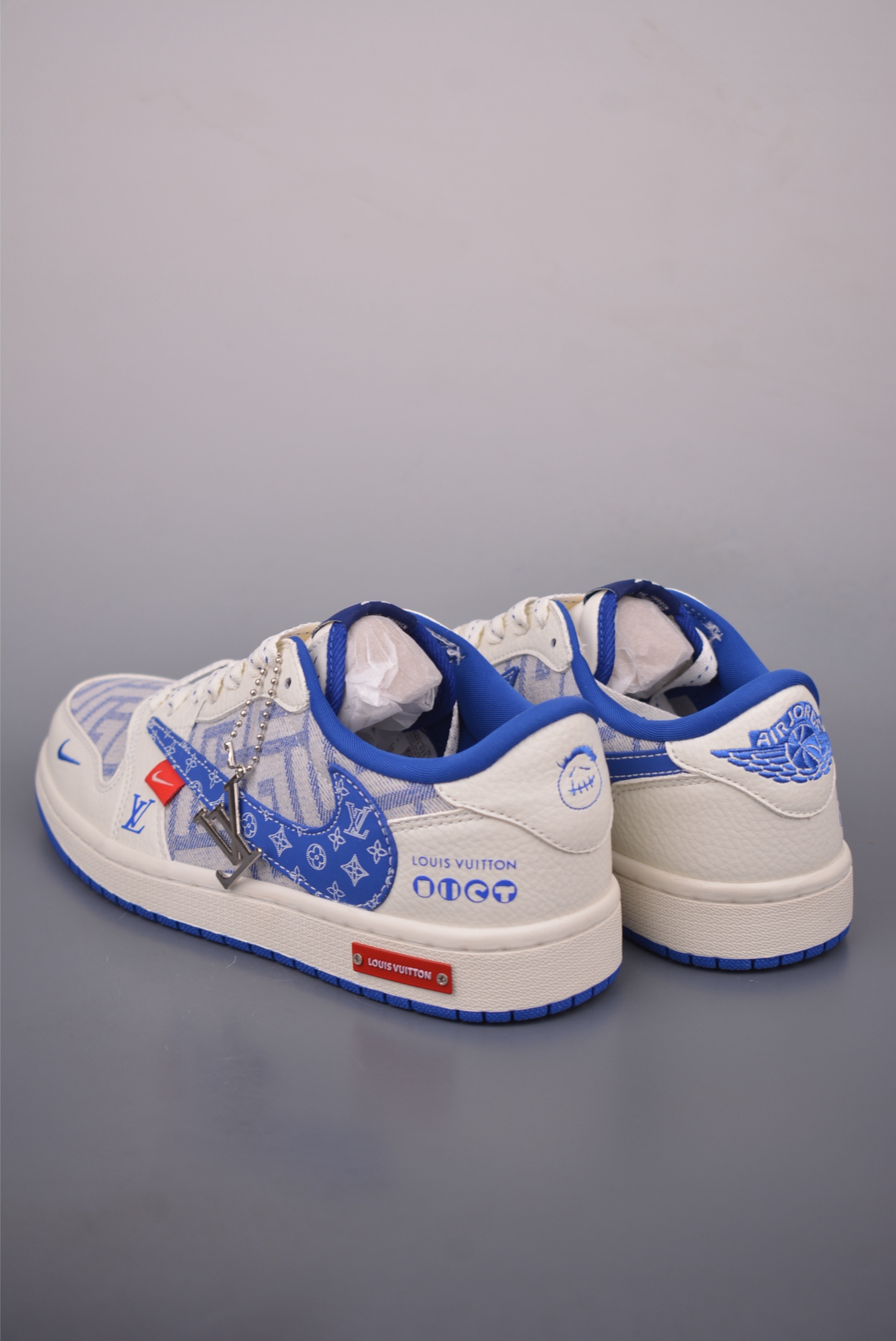 Fragment Design x Travis Scott x Louis Vuitton Air Jordan 1 Low Sneakers 2 i1758927570783 1712 0 1