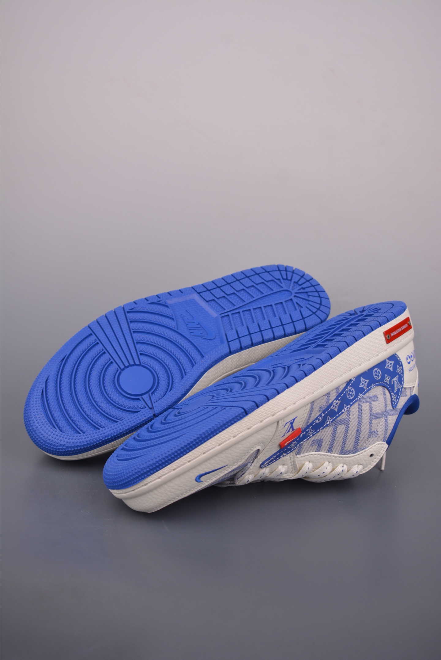 Fragment Design x Travis Scott x Louis Vuitton Air Jordan 1 Low Sneakers 3 i1758927572471 6413 0 2