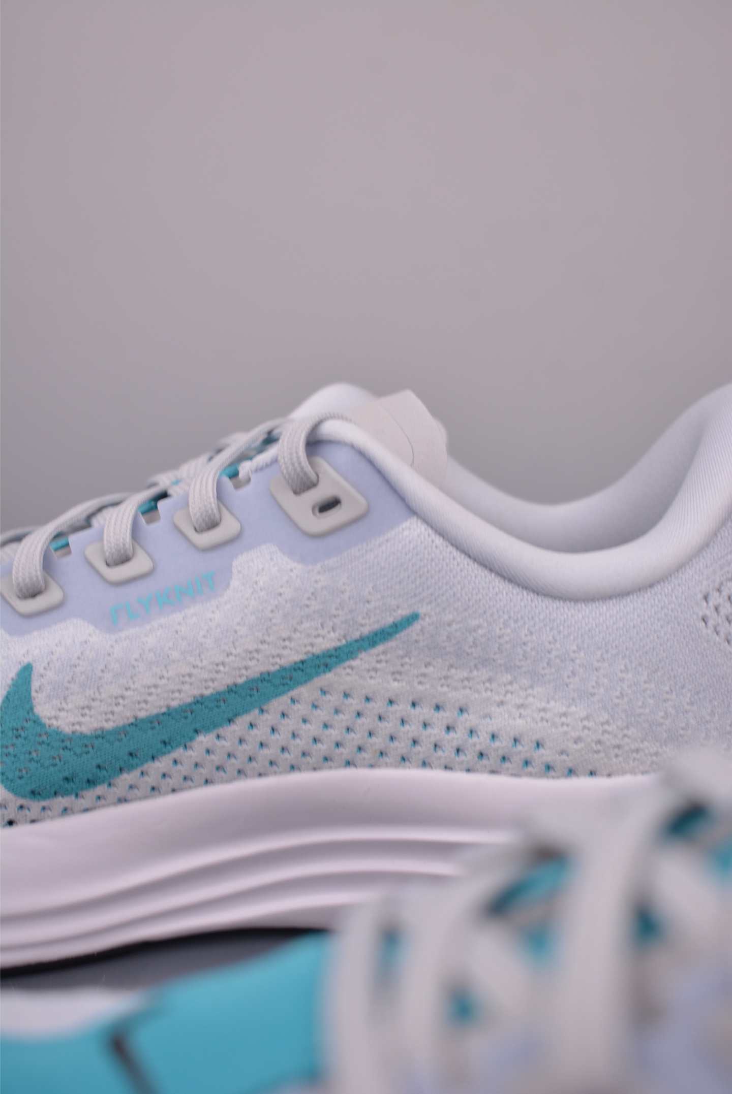 Nike Air Zoom Vomero Plus Running Shoes - Ultimate Comfort and Performance 8 i1758927627205 866 0 7