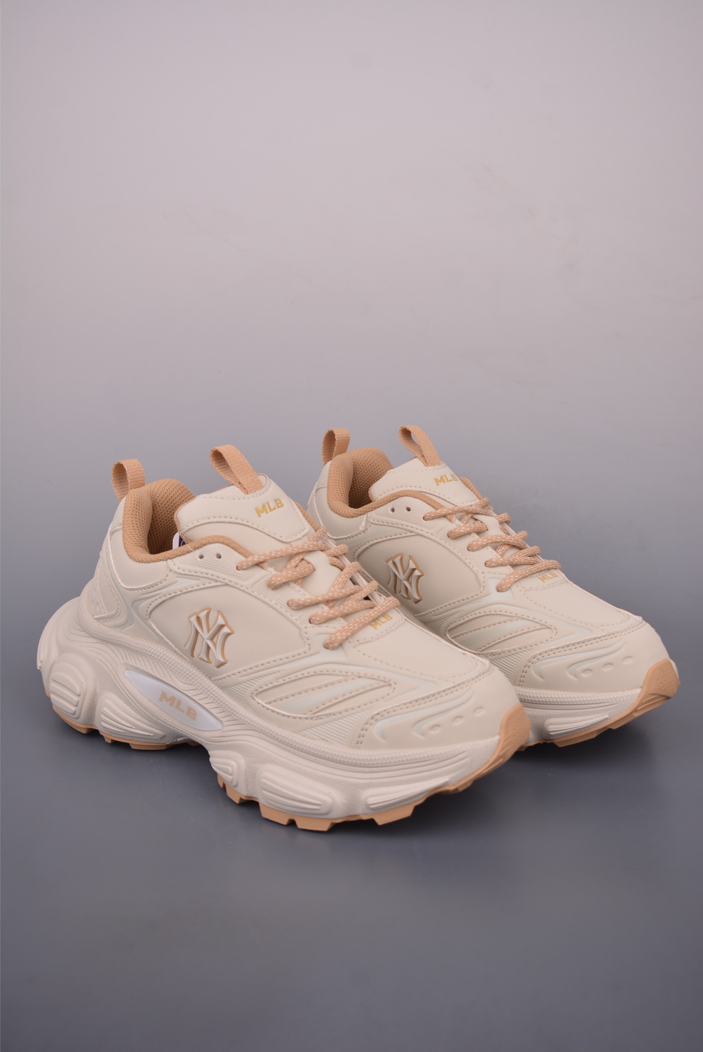 MLB Winner Chunky A LT New York Yankees Fashion Sneakers - Beige, Comfortable 1 i1758928416861 3915 0 0