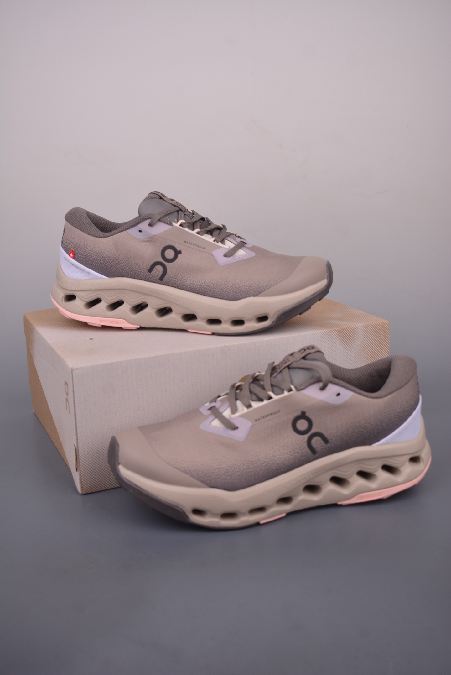 On Cloudsurfer Trail 2 Women's Running Shoes - Street Style & Performance 6 i1758928601254 3791 0 4