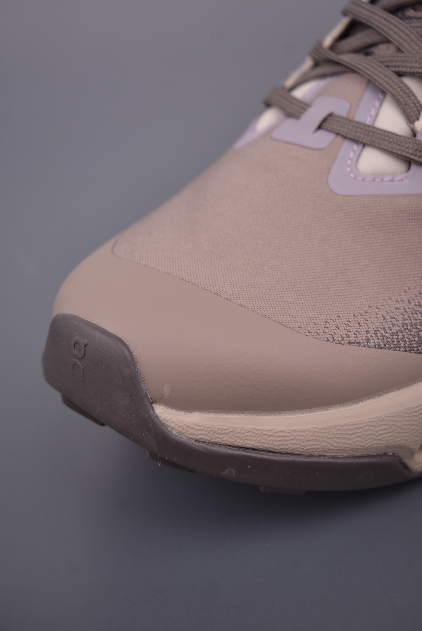 On Cloudsurfer Trail 2 Women's Running Shoes - Street Style & Performance 7 i1758928601300 3110 0 5