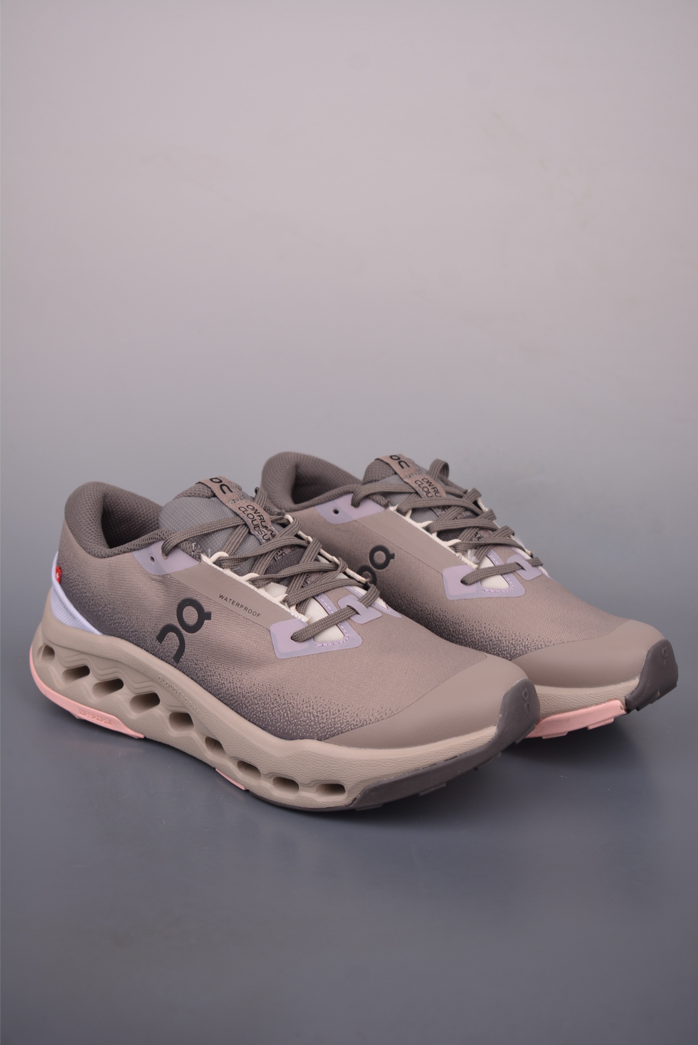 On Cloudsurfer Trail 2 Women's Running Shoes - Street Style & Performance 2 i1758928602908 1952 0 0