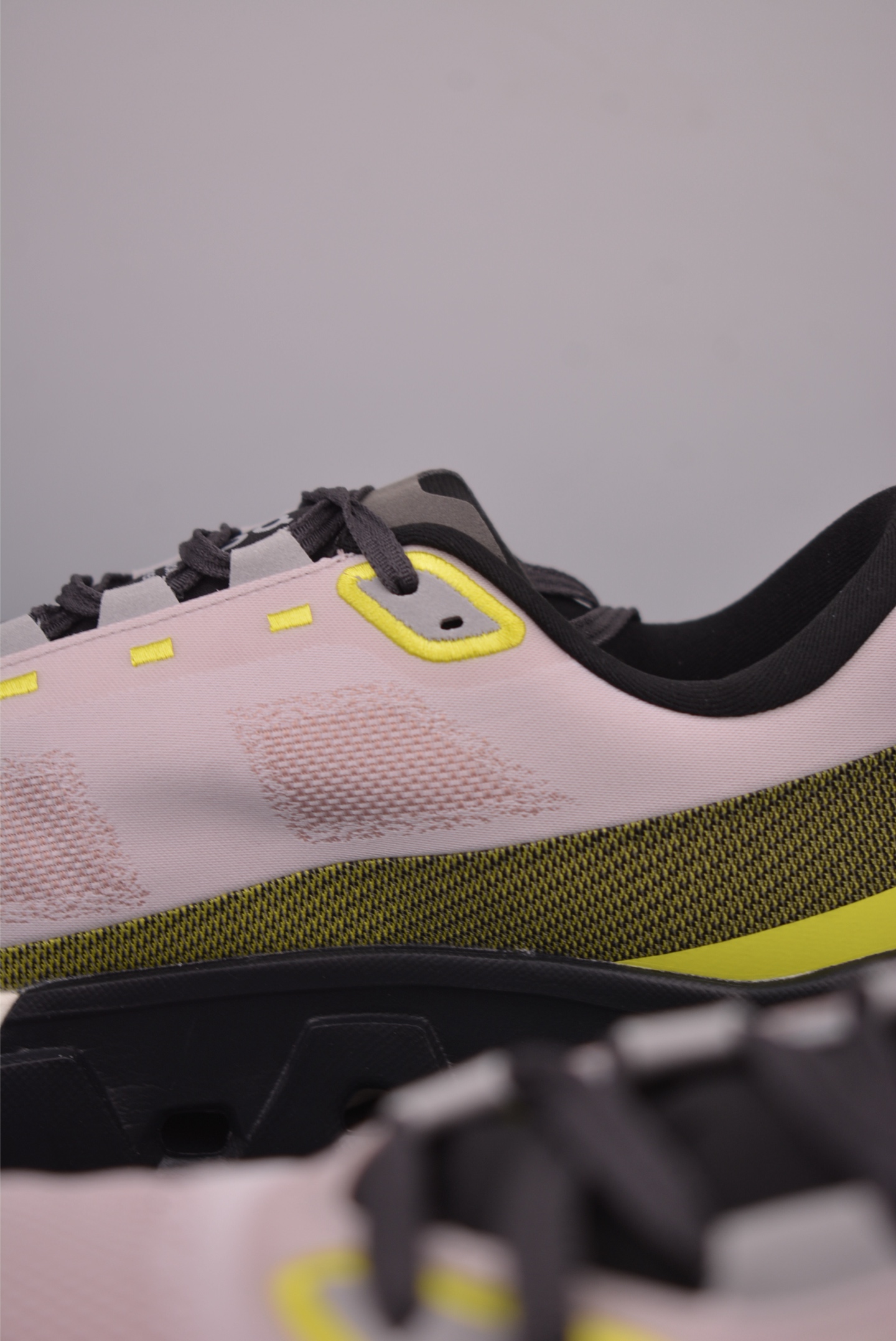 190 On昂跑 Cloudsurfer 户外街头机能风跑步鞋 Cloud Hi Edge户外机能融合街头潮流 3WF30224288-Chinese UA Cheap High Quatity Brand Clothes Bags handbags Sneakers wholesale wholesaler seller from China Factory suppliers Fashion Clothing Shoes best Quality Beautiful Price 190 On昂跑 Cloudsurfer 户外街头机能风跑步鞋 Cloud Hi Edge户外机能融合街头潮流 3WF30224288