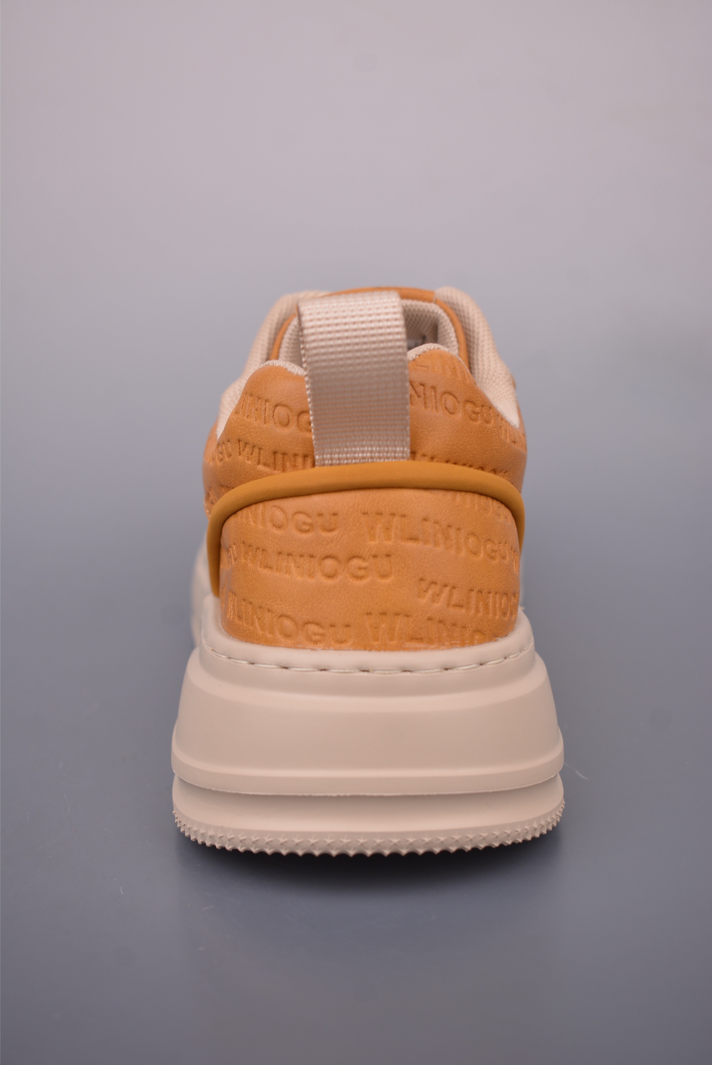 Gucci Men's Leather Sneakers with Interlocking G and Embossed Detailing 5 i1758930799012 5020 0 3