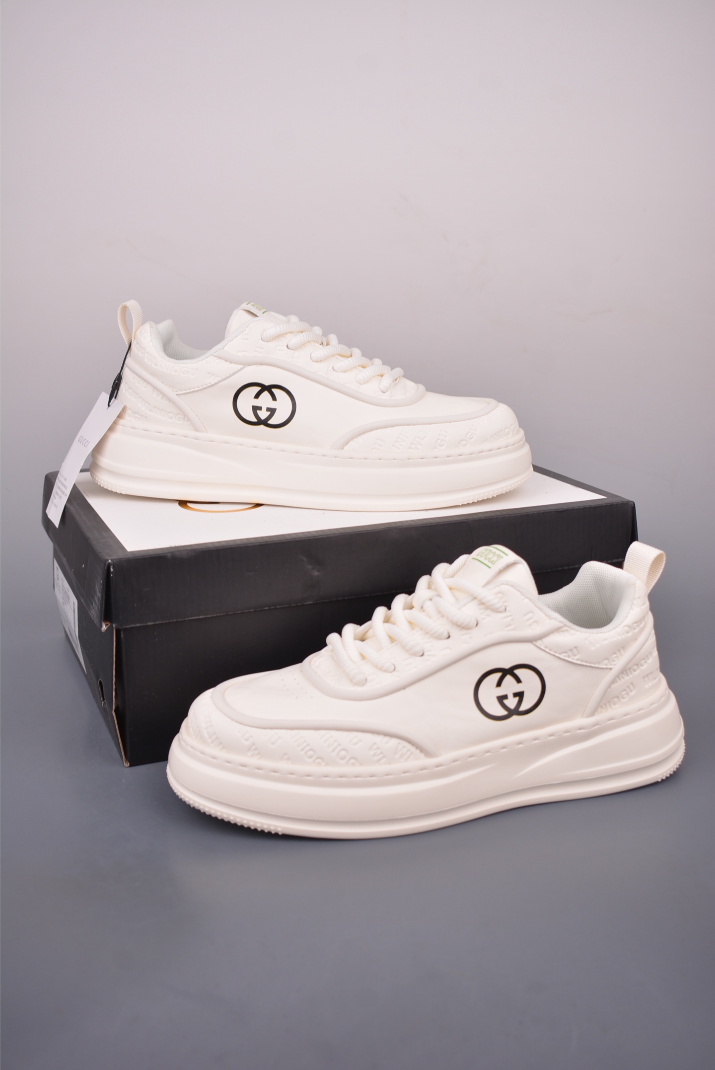 Gucci Men's Ace Sneaker - Luxurious Leather, Iconic Design, and Comfort 1 i1758930815384 7472 0 0