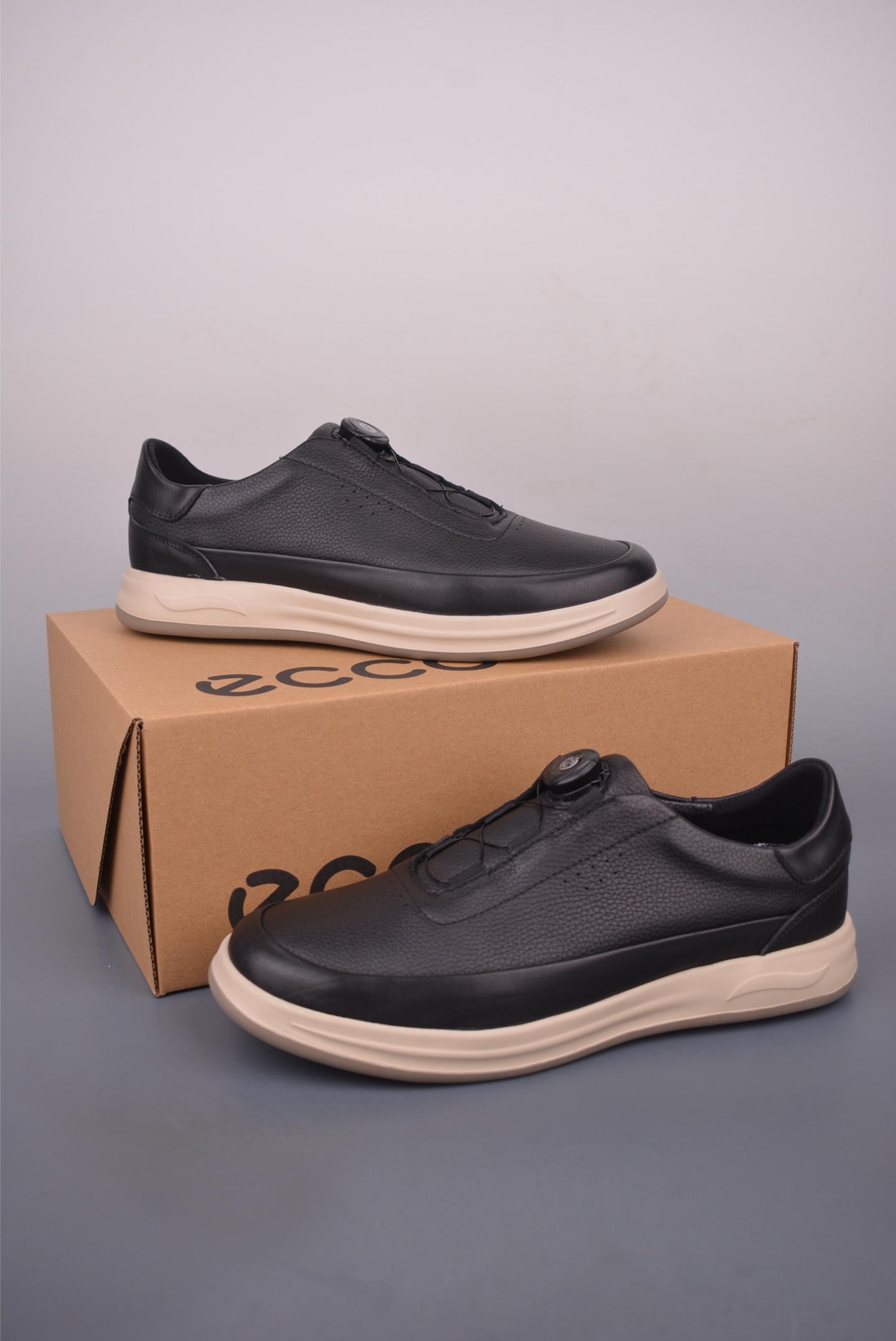 280 ECCO爱步老爹鞋男士夏季新款 全头层百搭潮流户外运动鞋 809702