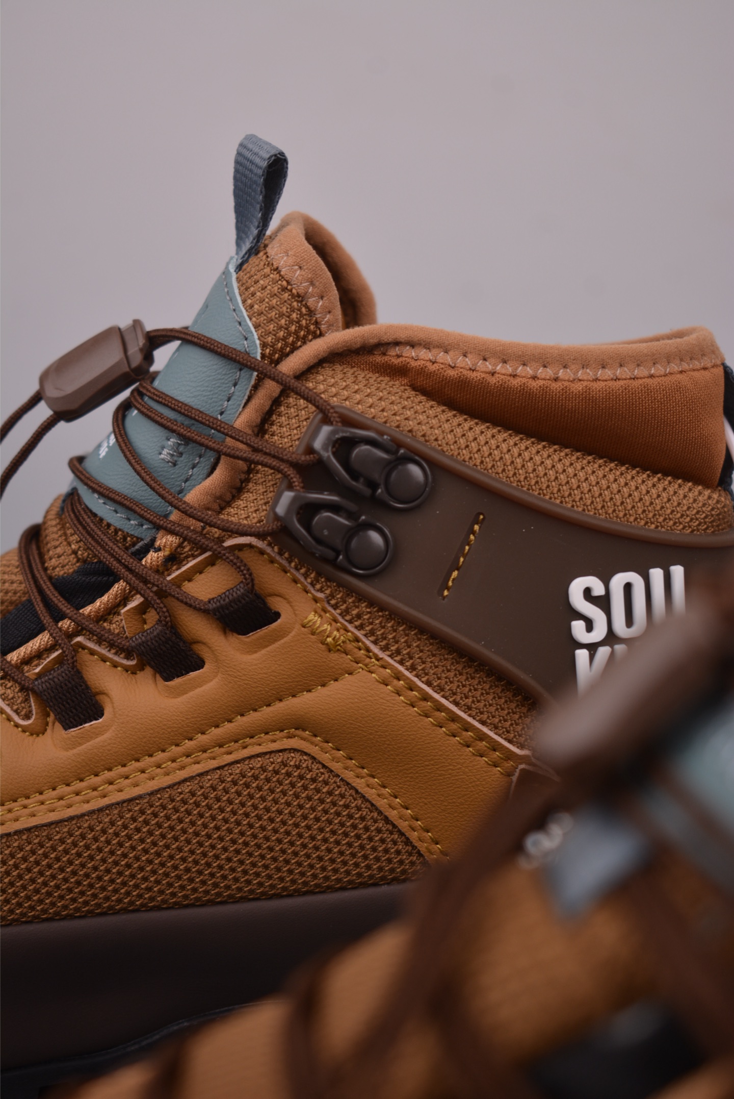 The North Face Chilkat High-Top Outdoor Functional Shoes - Durable & Stylish 9 i1759016173334 7979 0 7