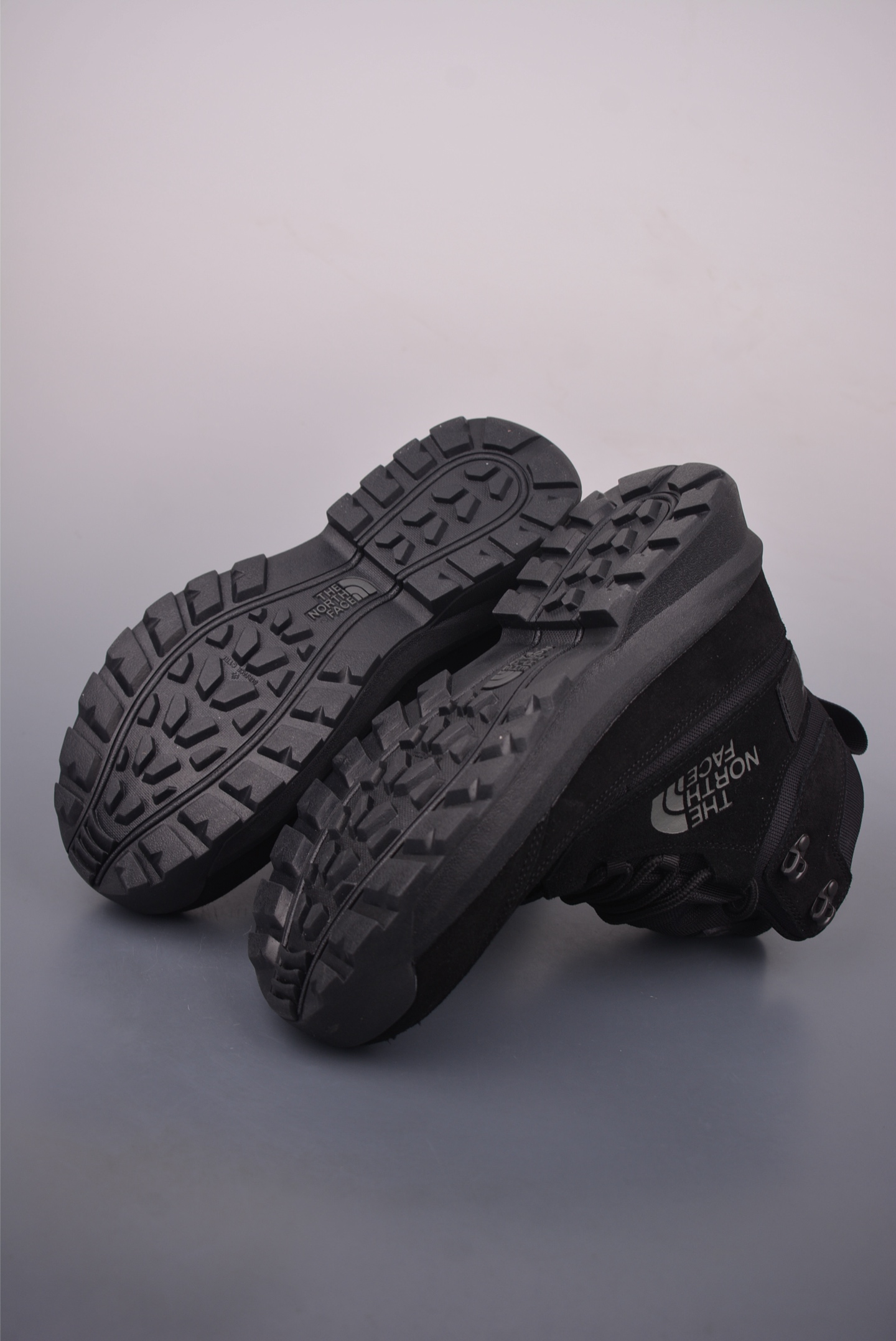 The North Face Men's Chilkat High-Top Outdoor Performance Boots - Durable & Reliable 3 i1759016231762 1329 0 2
