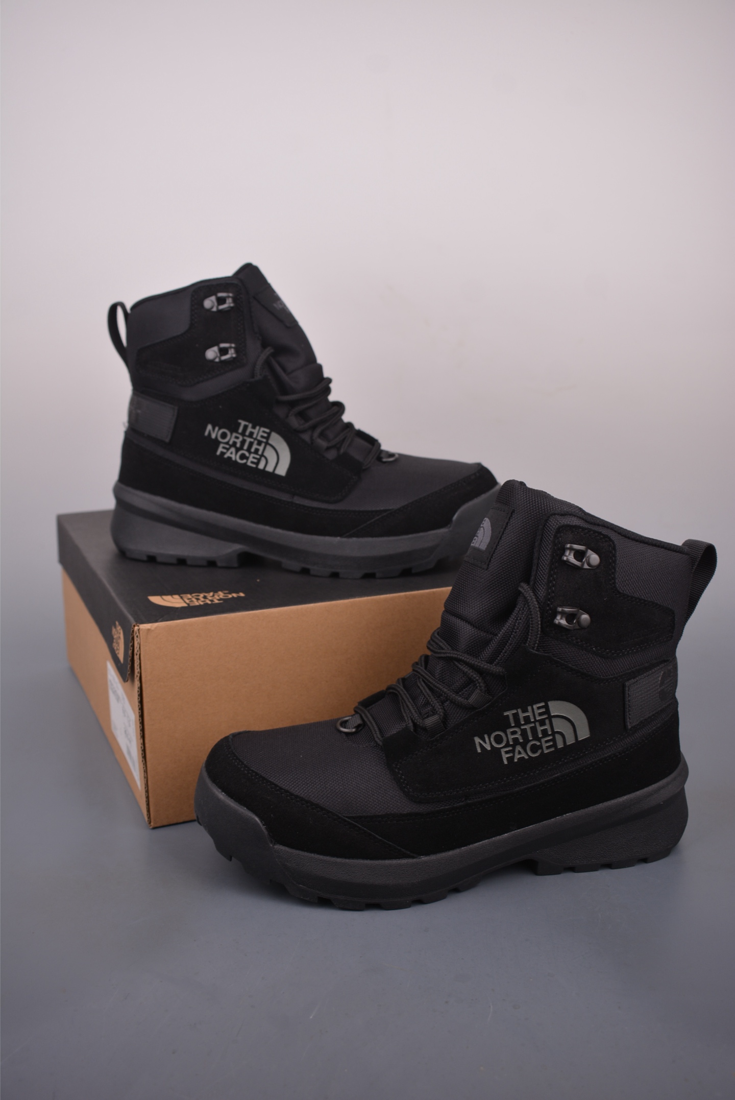 The North Face Men's Chilkat High-Top Outdoor Performance Boots - Durable & Reliable 5 i1759016233485 3208 0 4