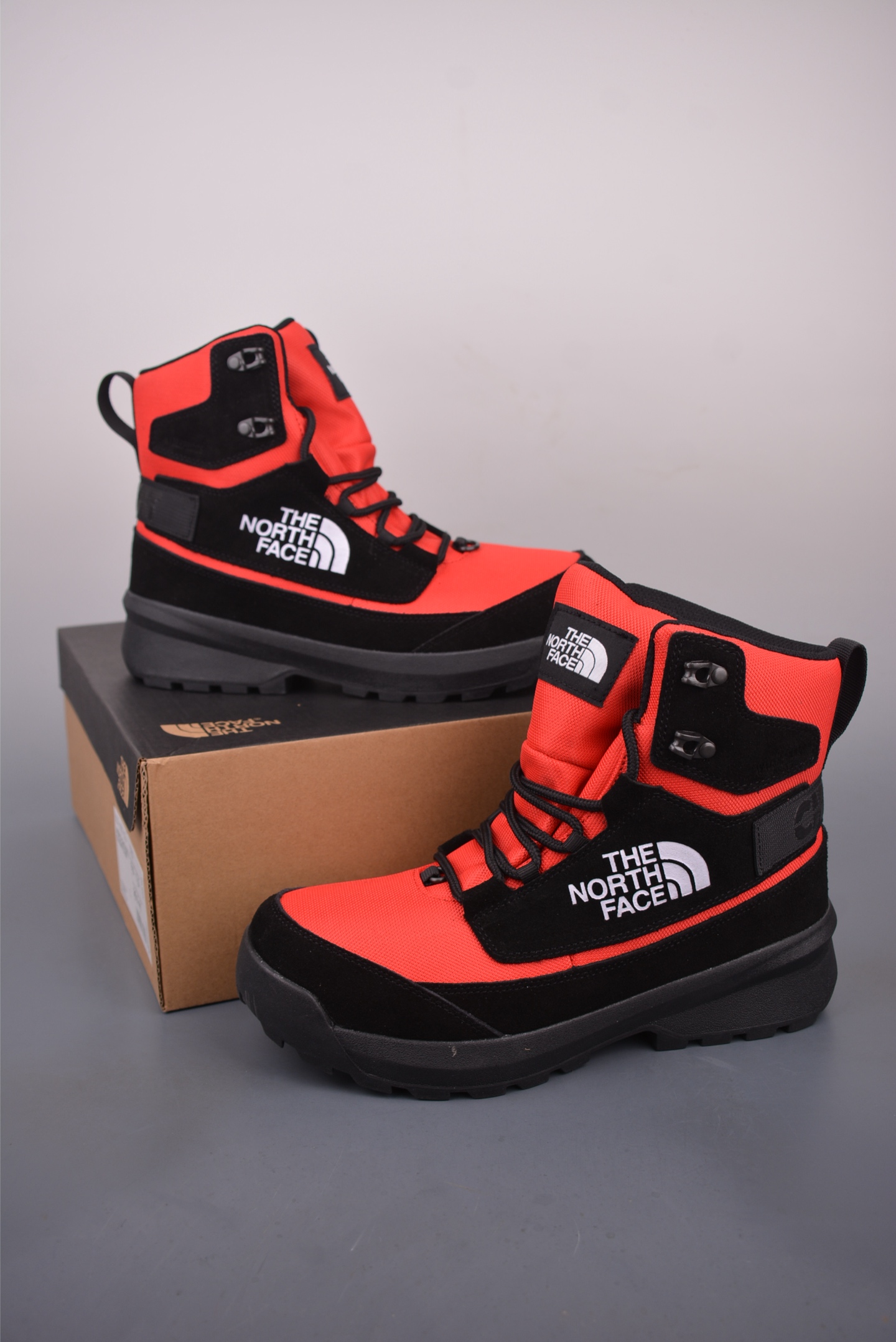 The North Face Men's Chilkat High-Top Outdoor Boots - Durable & Slip-Resistant 3 i1759016251815 6376 0 1