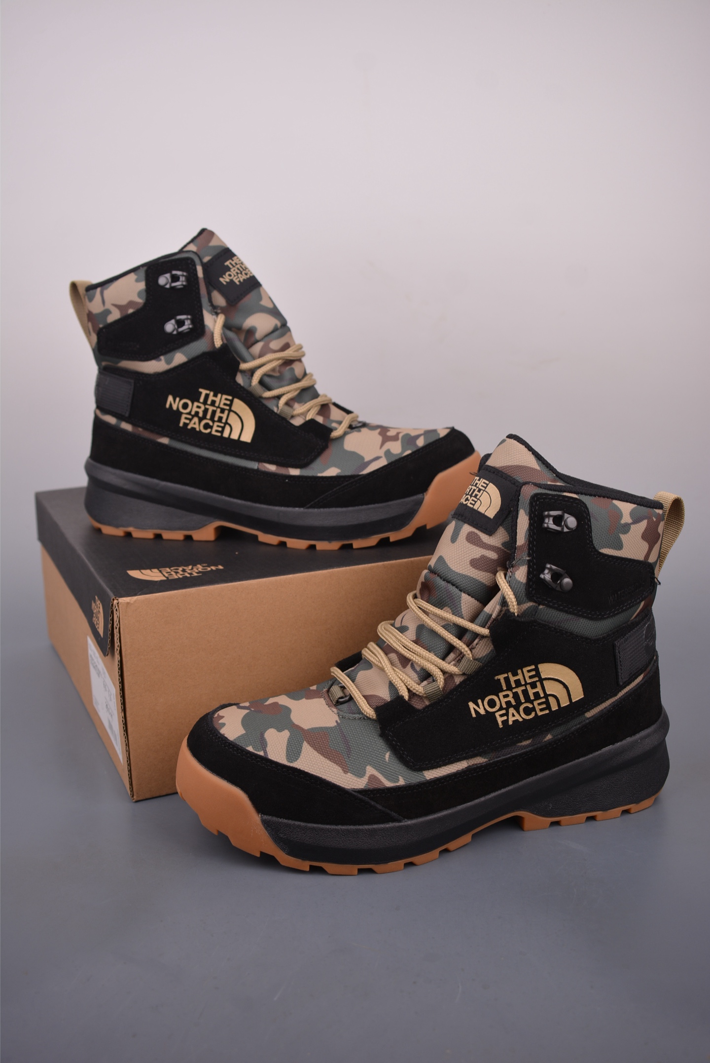 The North Face Men's Chilkat High-Top Outdoor Boots - Durable & Slip-Resistant 4 i1759016251826 2409 0 2