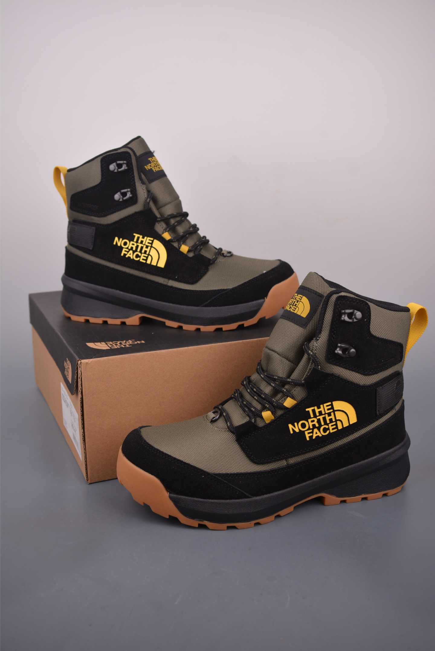 The North Face Men's Chilkat High-Top Outdoor Boots - Durable & Slip-Resistant 6 i1759016251839 5678 0 4