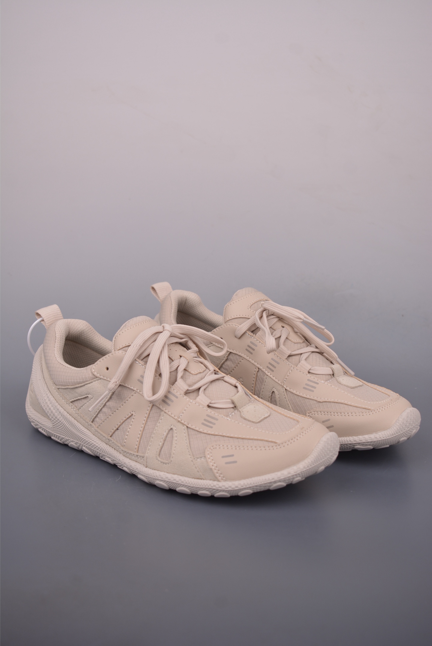 ECCO Men's Biom Summer Sneakers - Stylish, Comfortable & Lightweight Walking Shoes 2 i1759016555073 9739 0 0