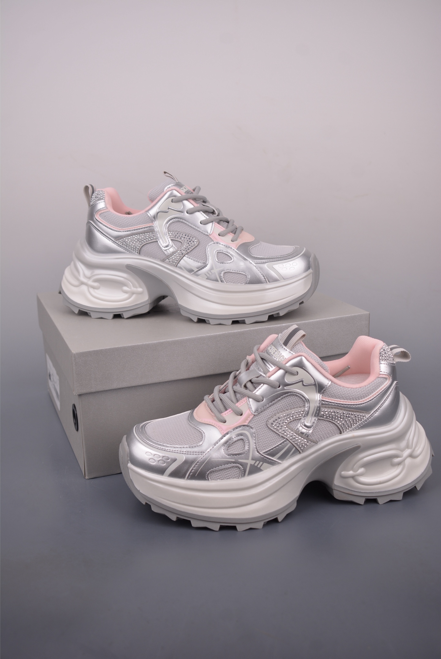 220 GG-CC GG-CC Chunky Low 厚底增高运动老爹鞋 668-21622