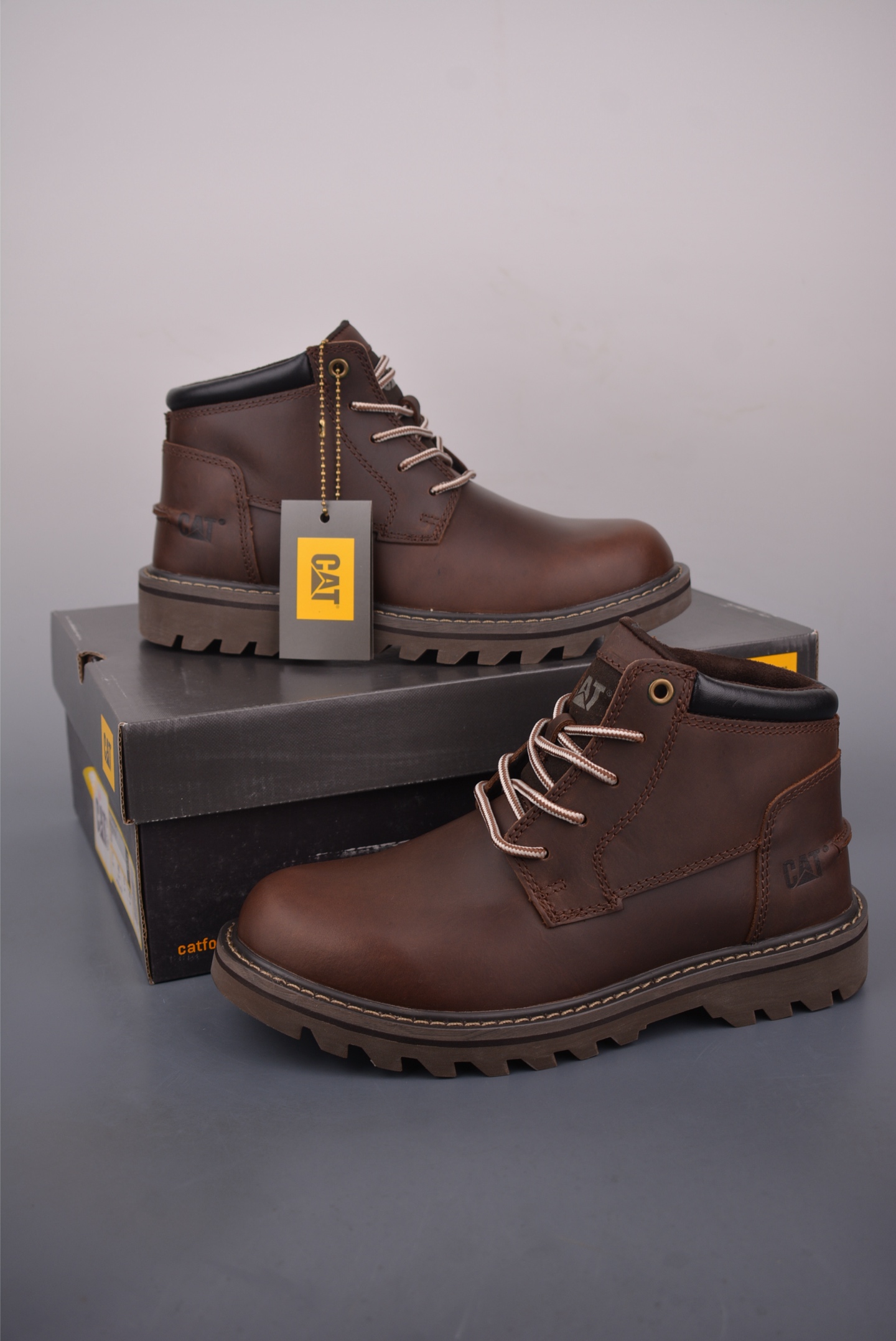 CAT Men's Classic Leather Martin Boots - Stylish and Durable for Outdoor Wear 6 i1759017210634 972 0 4