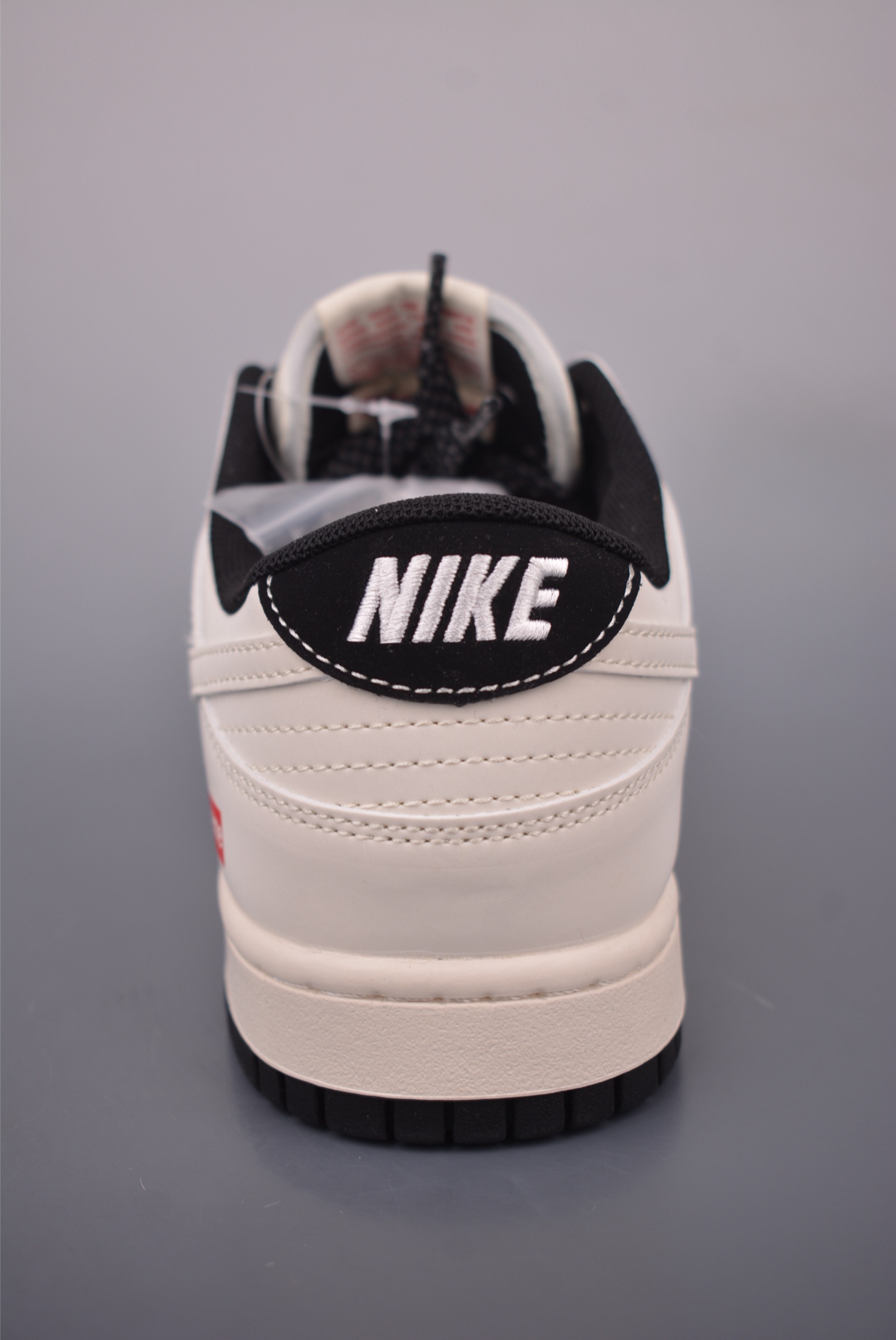 Nike SB Dunk Low Supreme Cream Black Men's Sneakers Shoes Size JP1628-0102722 4 i1759017757850 1065 0 3