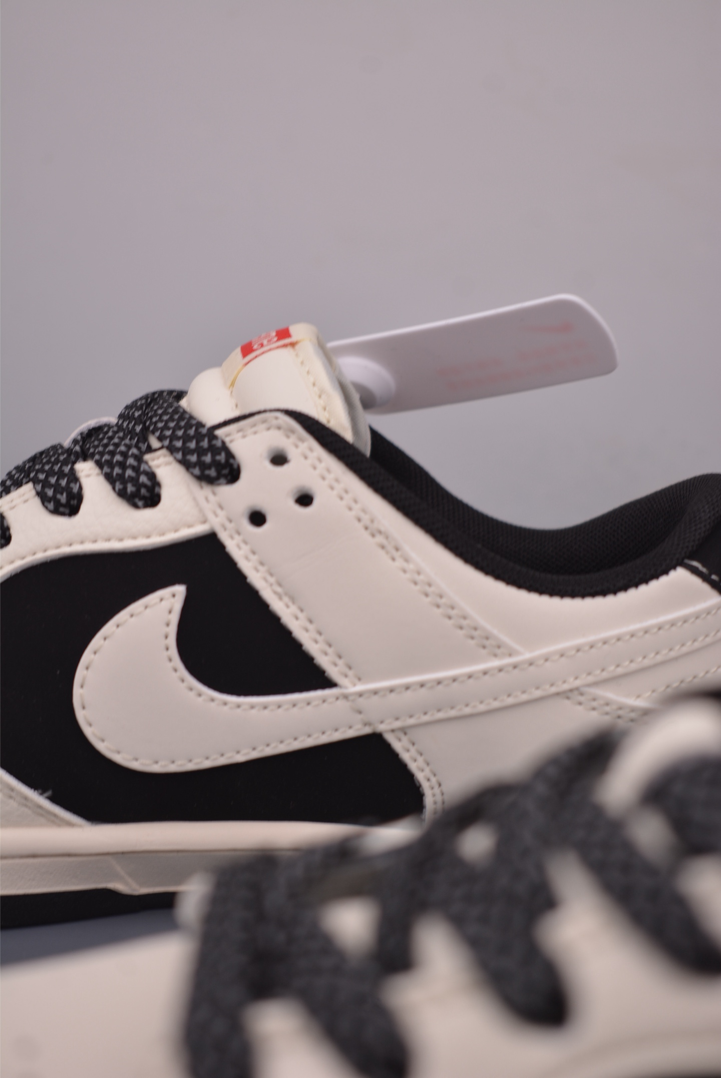 Nike SB Dunk Low Supreme Cream Black Men's Sneakers Shoes Size JP1628-0102722 8 i1759017760482 7955 0 7