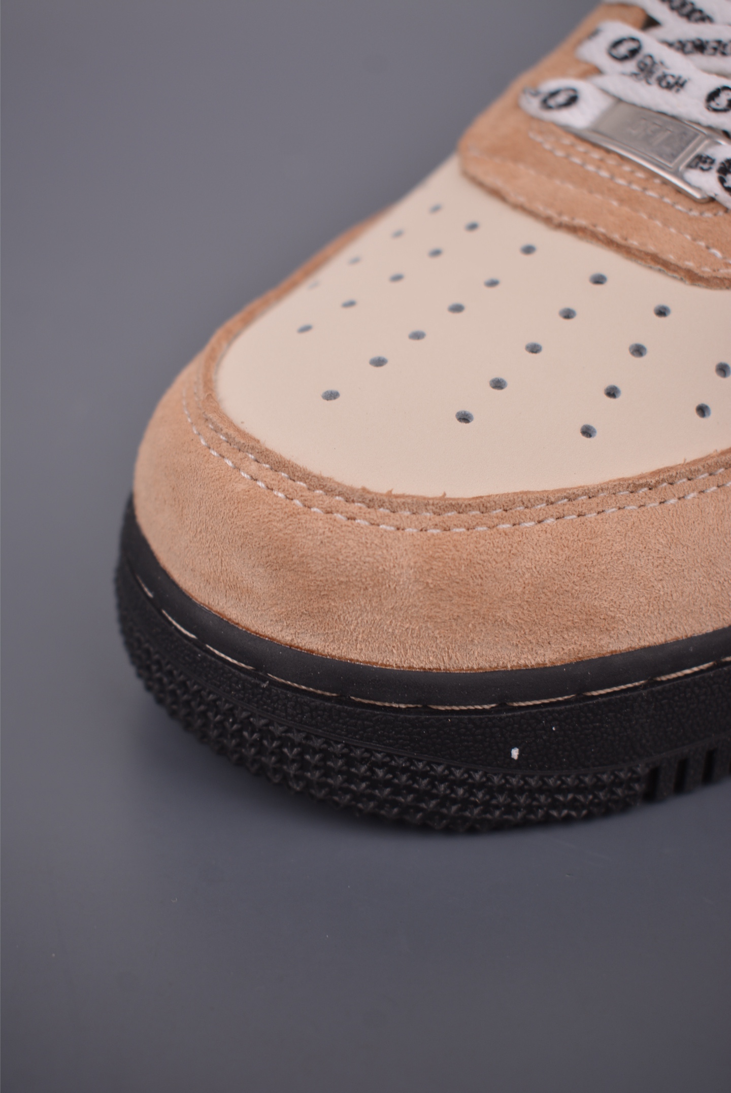 Nike Air Force 1 Low Supreme Collab - Authentic, Comfortable, and Stylish 7 i1759018480307 7054 0 5