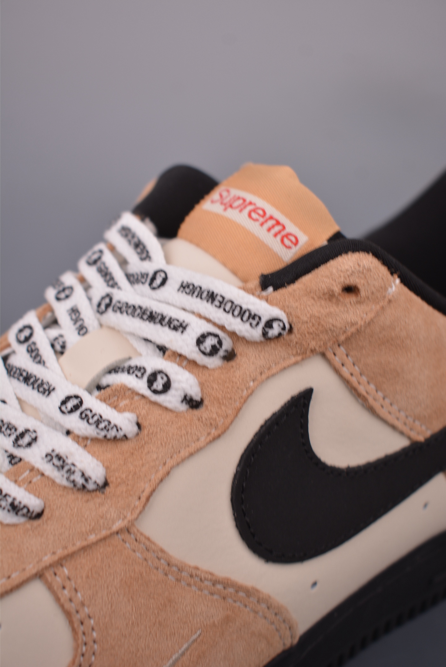 Nike Air Force 1 Low Supreme Collab - Authentic, Comfortable, and Stylish 8 i1759018482066 6963 0 6