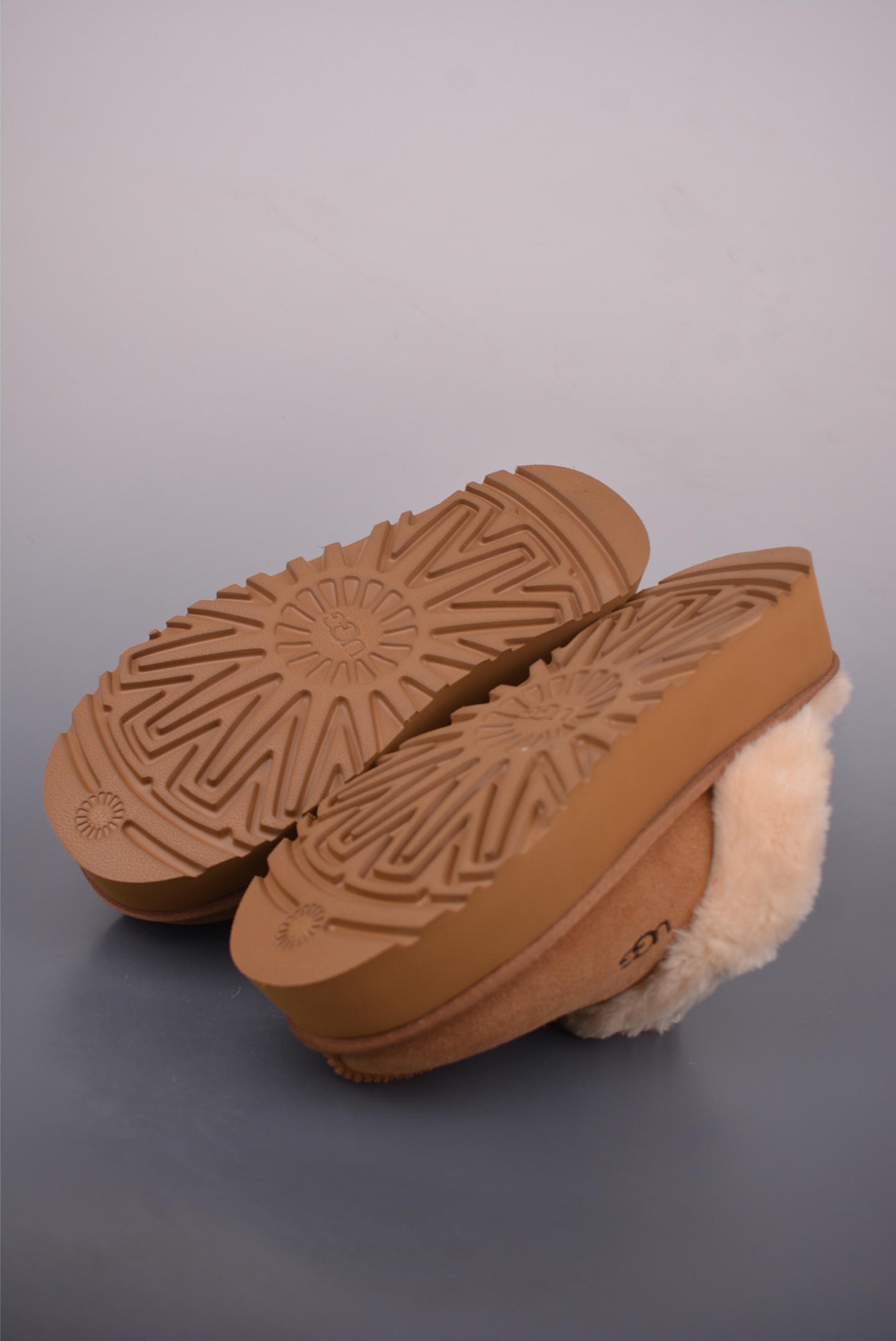 UGG Diaquette Women's Winter Thick Bottom Snow Boots - Cozy & Stylish 4 i1759018719103 3135 0 2