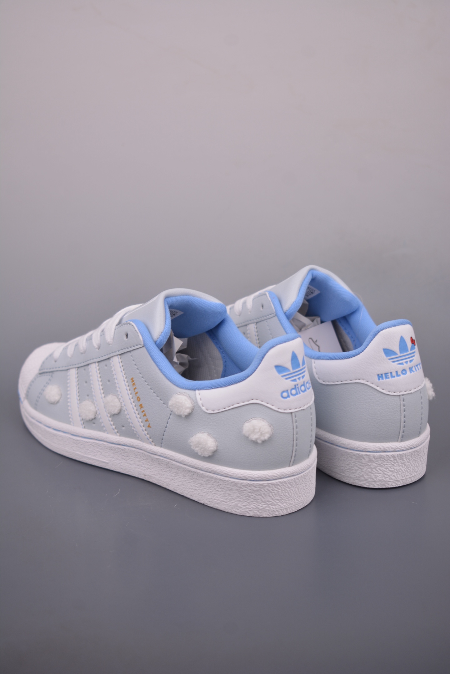 Adidas Originals Superstar Hello Kitty Edition White Blue Leather Sneakers 3 i1759020101025 2601 0 1