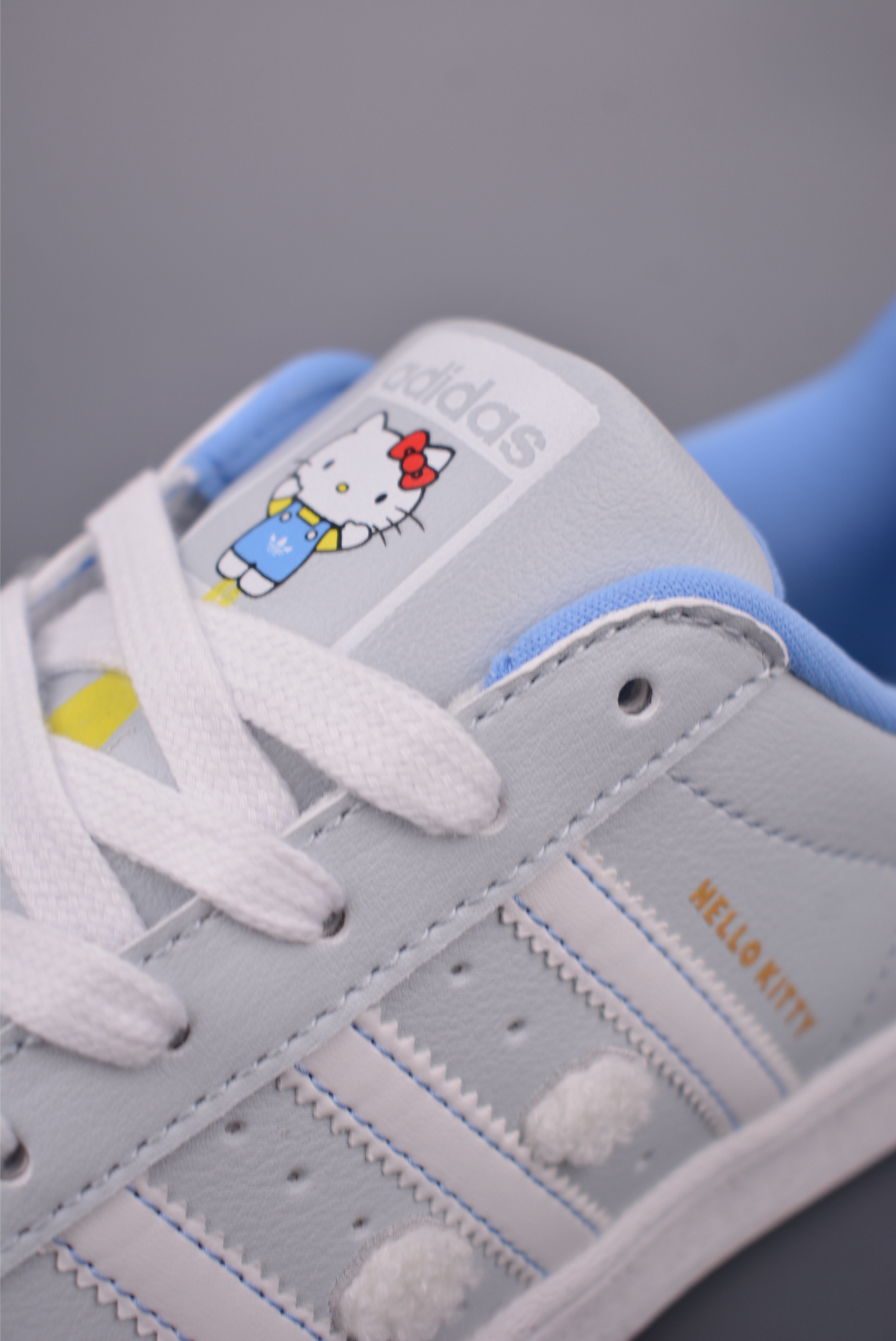 Adidas Originals Superstar Hello Kitty Edition White Blue Leather Sneakers 8 i1759020101070 5220 0 6