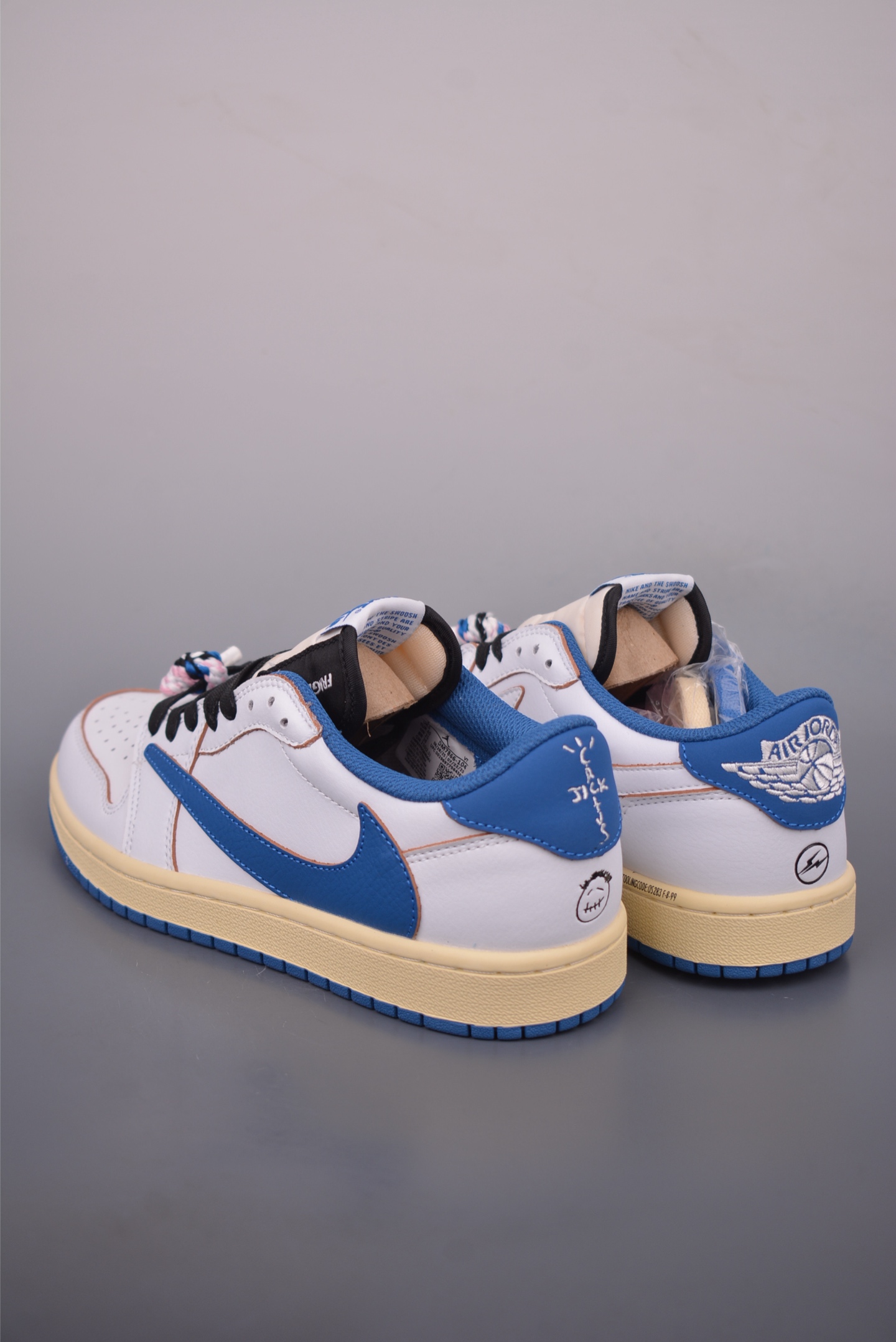 Fragment x Travis Scott x Air Jordan 1 Low Sneakers - White/Blue Collaboration 2 i1759020329249 8378 0 1