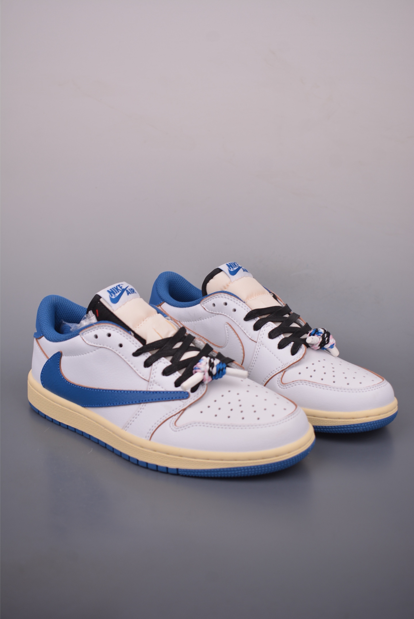 Fragment x Travis Scott x Air Jordan 1 Low Sneakers - White/Blue Collaboration 1 i1759020331122 6660 0 0