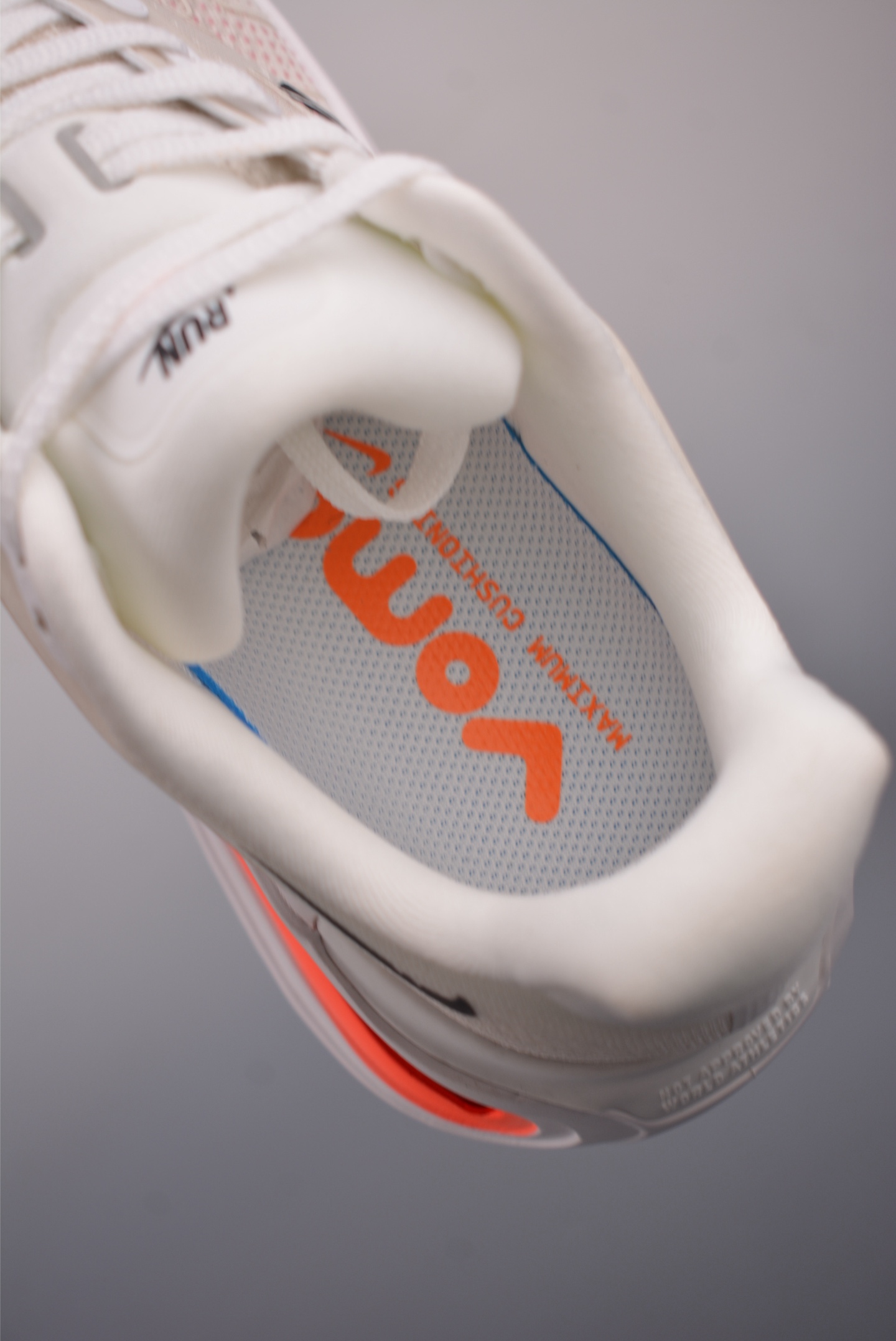 Nike Vomero Premium Air Cushion Running Shoes - Comfortable & Stylish 9 i1759021245783 1291 0 8