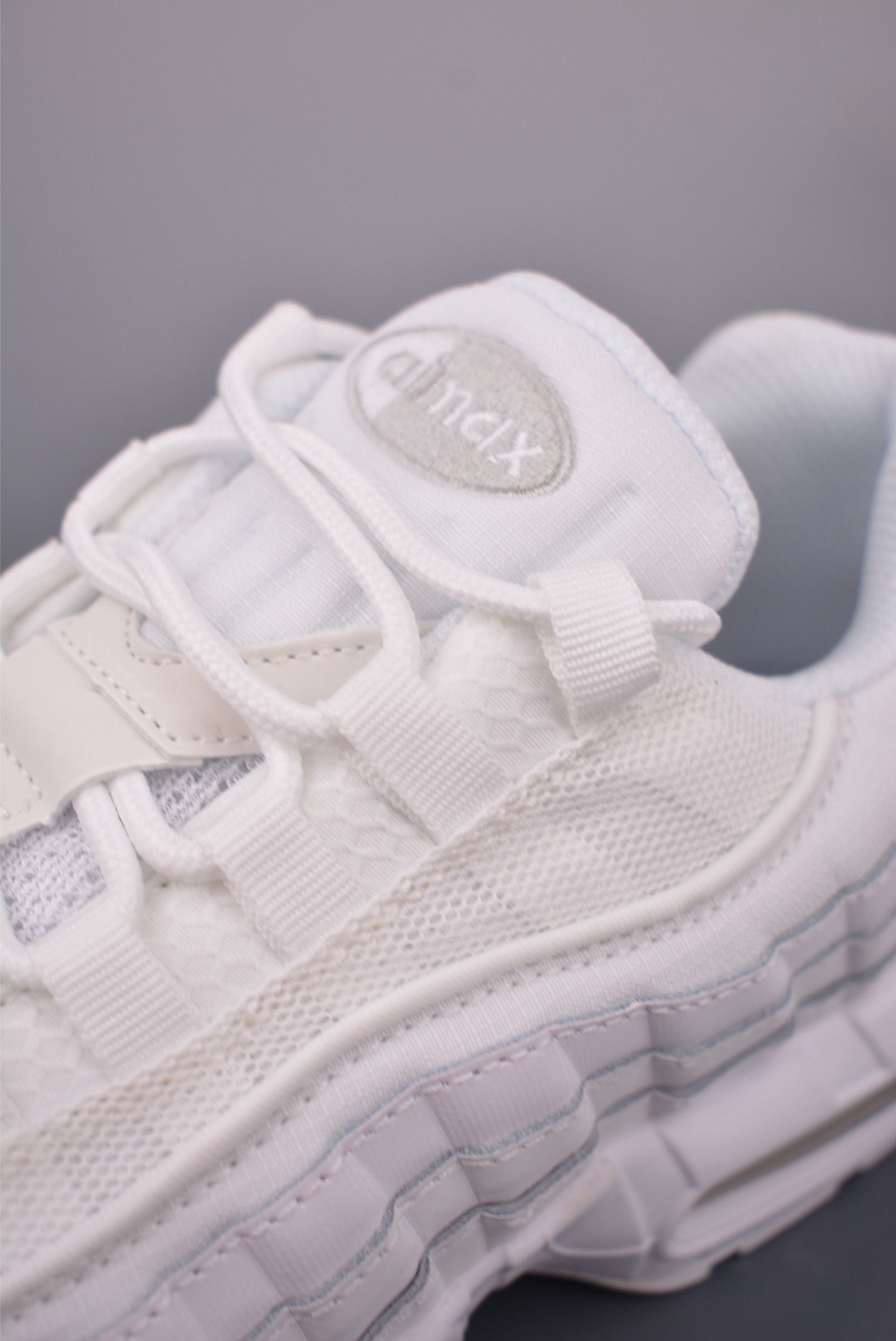 Nike Air Max 95: Iconic Design, Ultimate Comfort, All-White Edition 7 i1759105797710 985 0 6