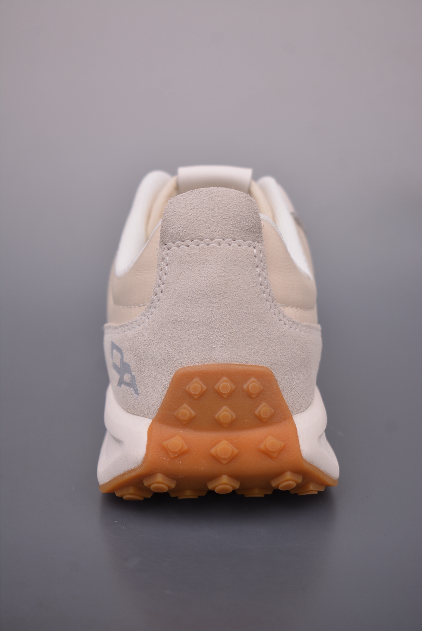 Descente CHRON TRAINER Retro Patchwork Fashion Sneakers - Comfortable & Stylish 5 i1759106247003 3996 0 3