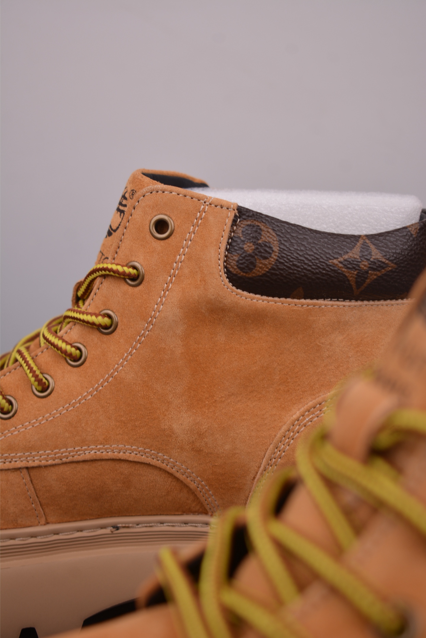 LV x Timberland Collaboration: Premium Suede Leather Lace-Up Ankle Boots 9 i1759106539686 1032 0 7