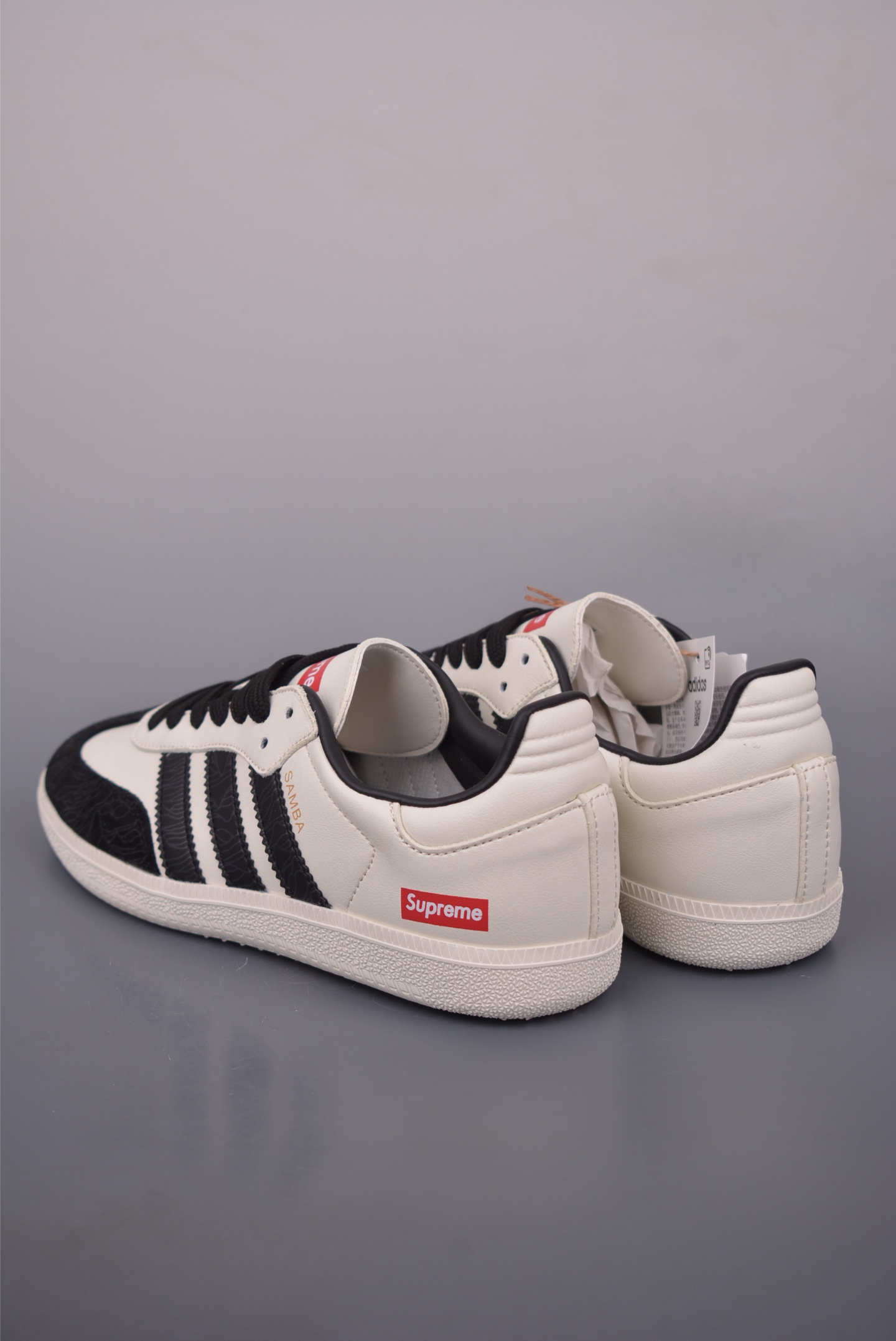 Adidas x Supreme Samba OG DIY Retro Sneakers - Comfortable & Stylish 3 i1759106756880 1274 0 1
