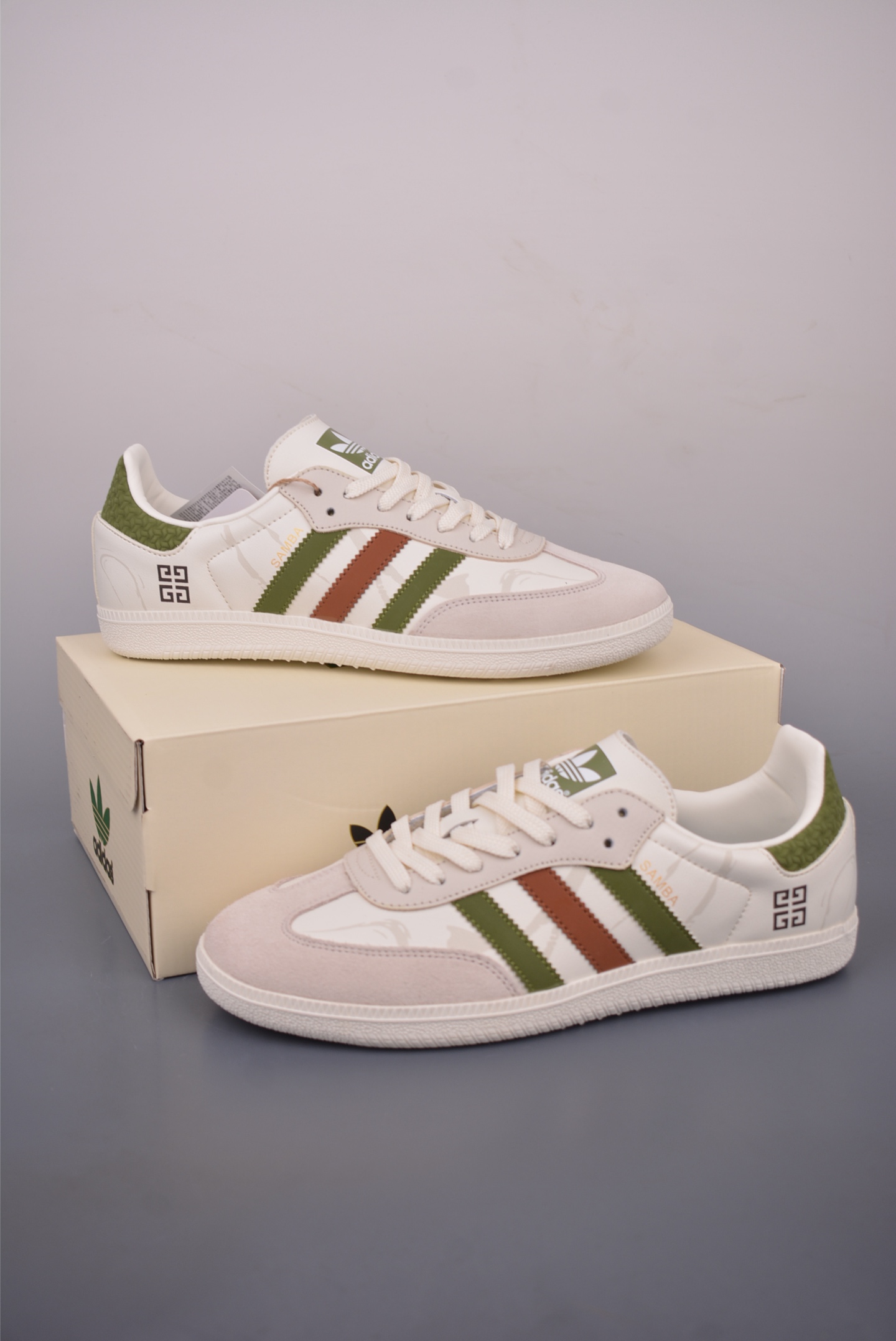 Adidas Samba OG DIY Sneakers - Retro Style, Premium Craftsmanship and Comfort 4 i1759106787838 2222 0 3