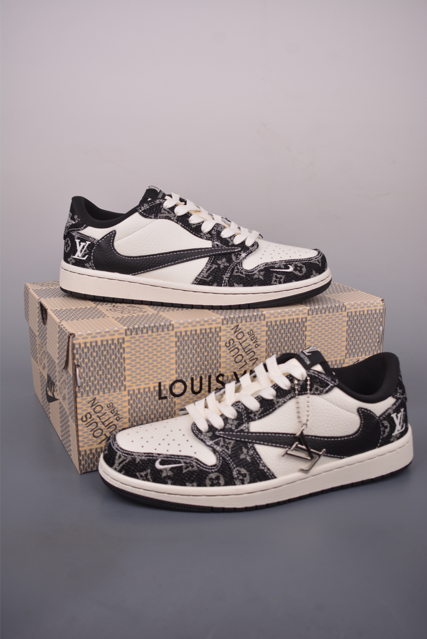 Fragment Travis Scott Louis Vuitton Air Jordan 1 Low - Black Toe Design 6 i1759106892308 4827 0 5