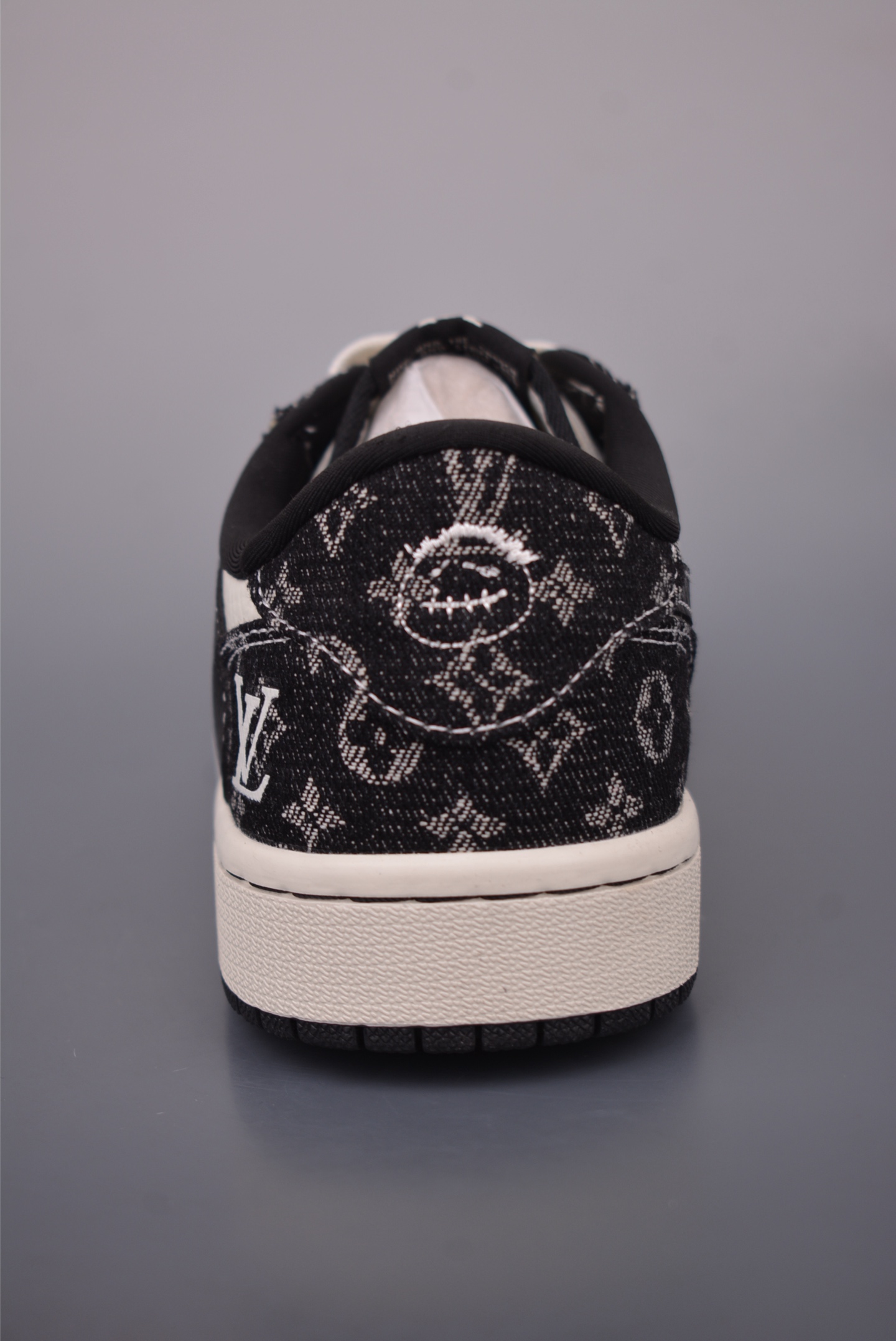 Fragment Travis Scott Louis Vuitton Air Jordan 1 Low - Black Toe Design 5 i1759106892320 4013 0 4