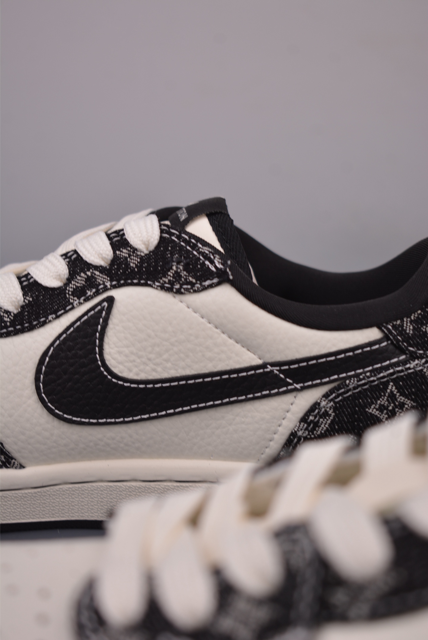 Fragment Travis Scott Louis Vuitton Air Jordan 1 Low - Black Toe Design 9 i1759106894194 3460 0 8