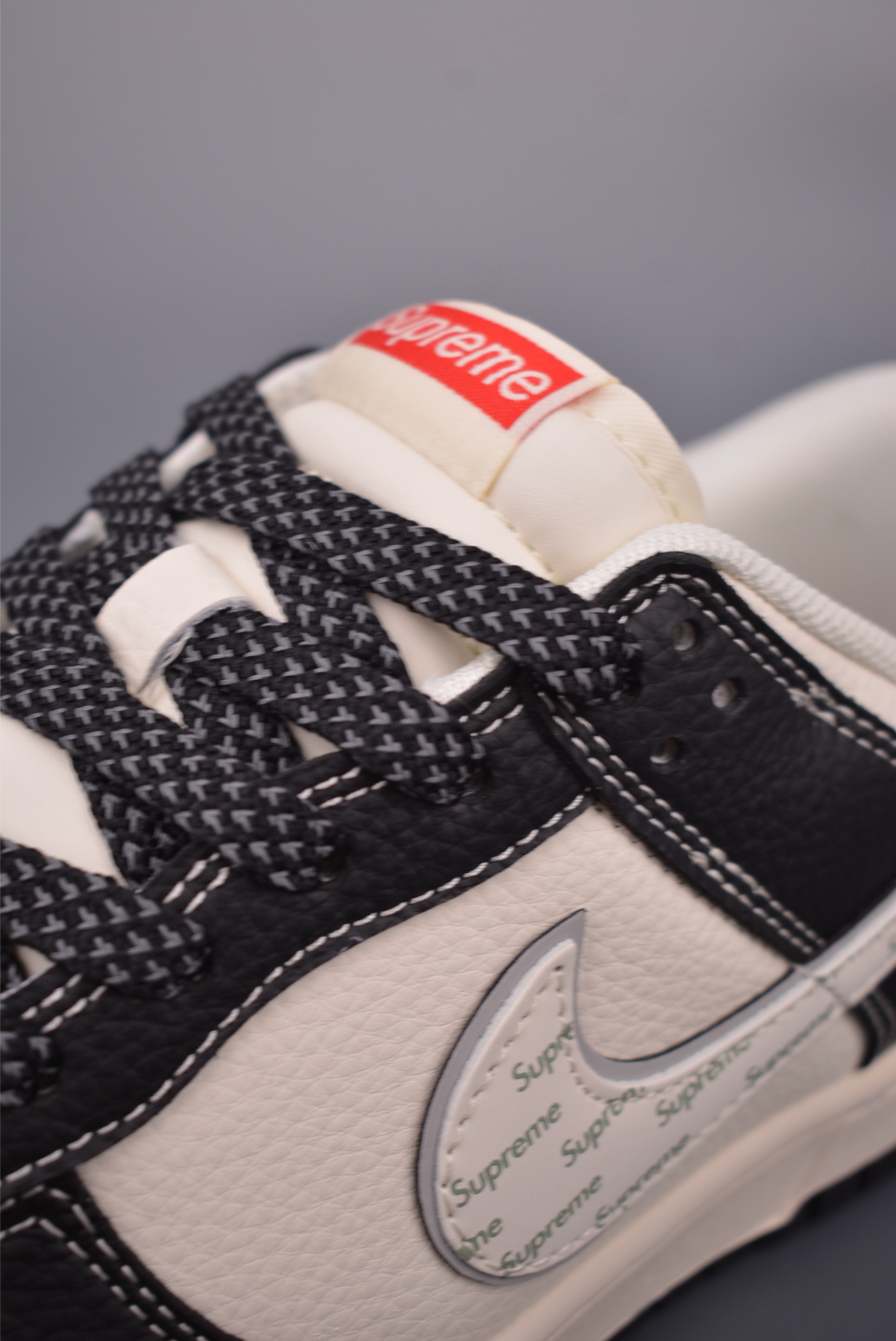 Nike SB Dunk Low Supreme Collab: Durable Leather, Superior Comfort, Sizes 36-45 7 i1759107035336 8568 0 6
