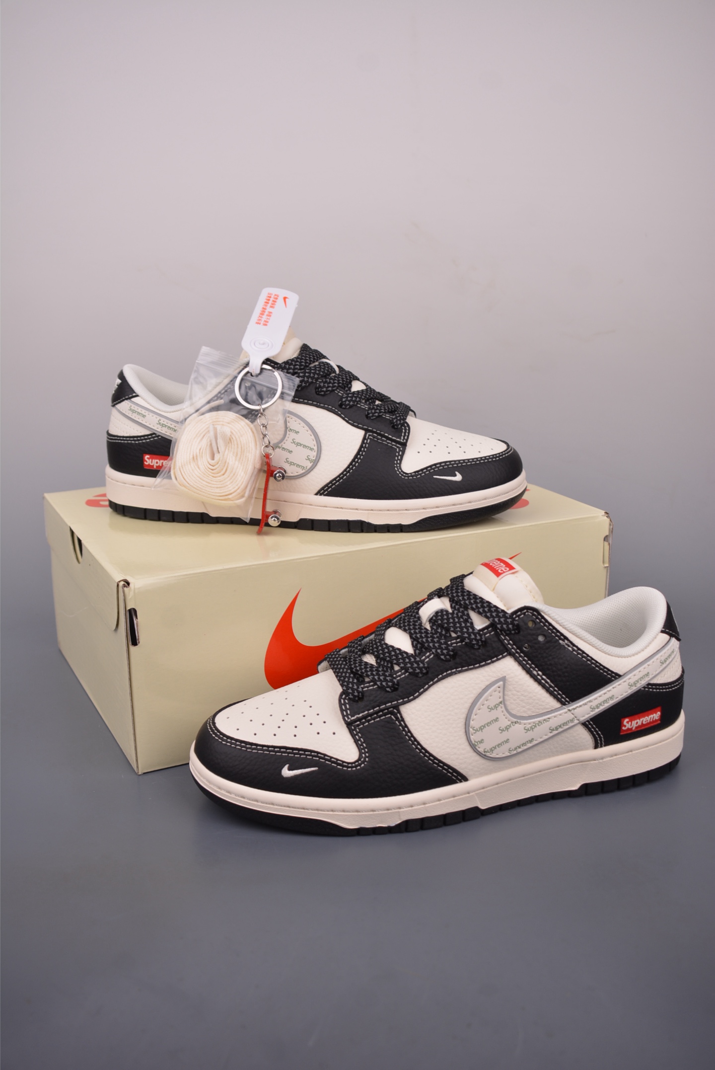 Nike SB Dunk Low Supreme Collab: Durable Leather, Superior Comfort, Sizes 36-45 5 i1759107037194 8059 0 4