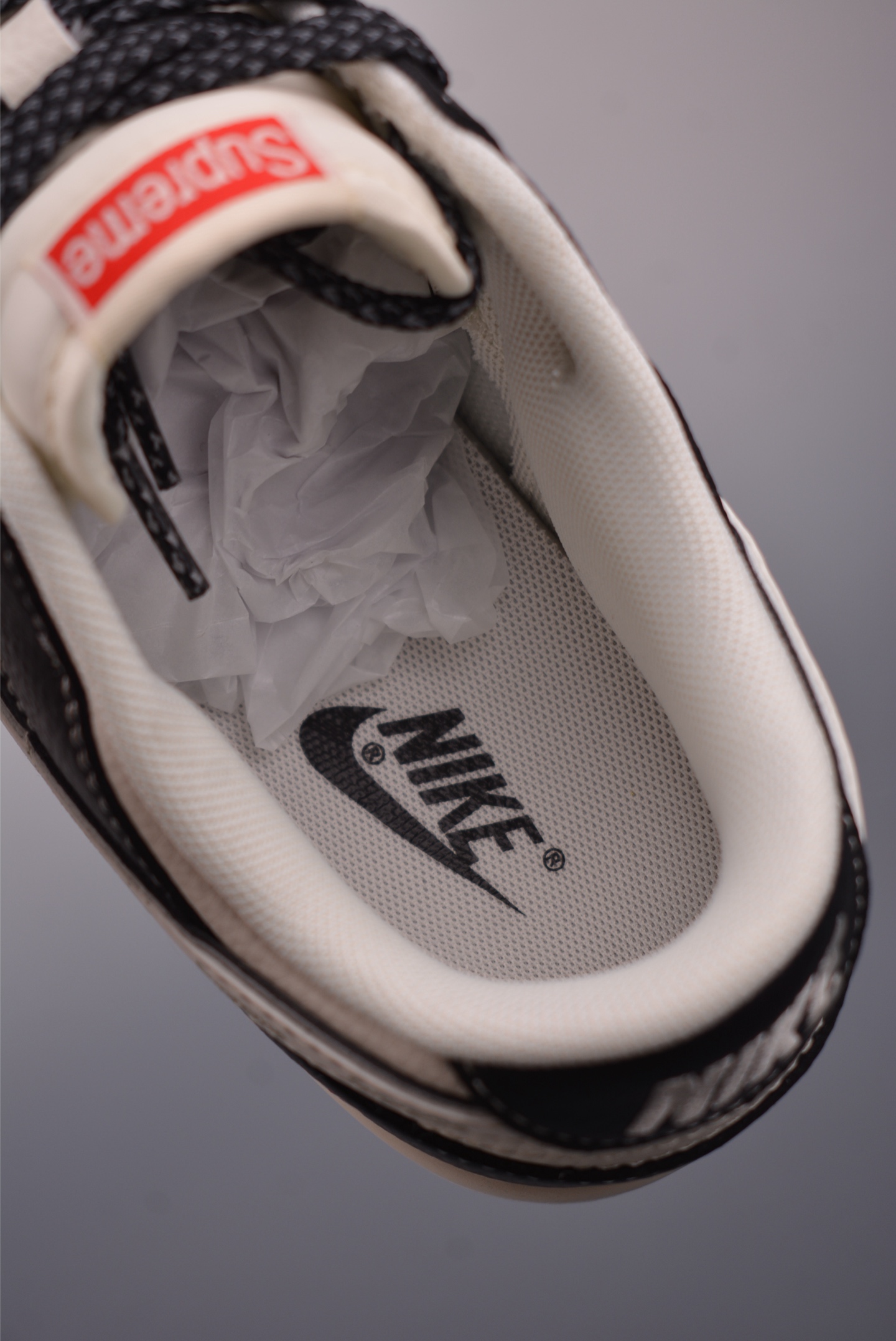 Nike SB Dunk Low Supreme Collab: Durable Leather, Superior Comfort, Sizes 36-45 9 i1759107037236 5748 0 8
