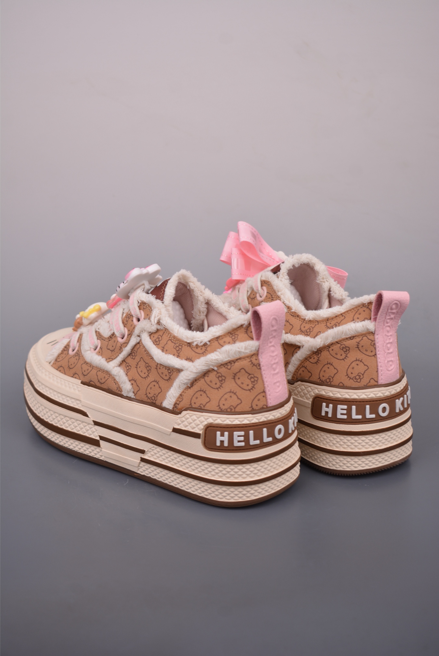 Sanrio x Old Order Hello Kitty Canvas Sneakers - Height Increasing, Durable 3 i1759108092976 4179 0 1
