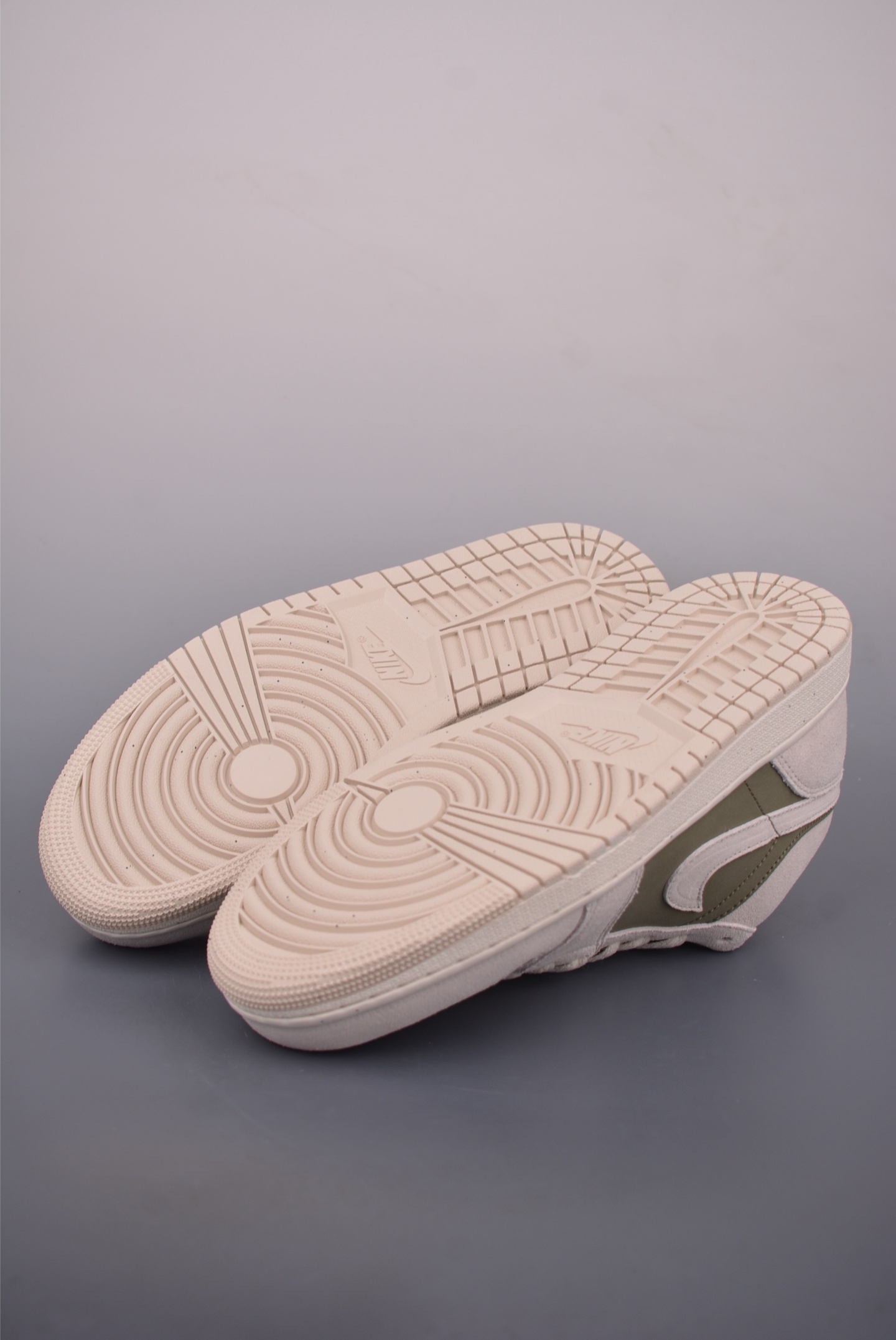 Air Jordan 1 Low White Green Casual Sneakers, Official Color Matching 4 i1759187442388 1941 0 2