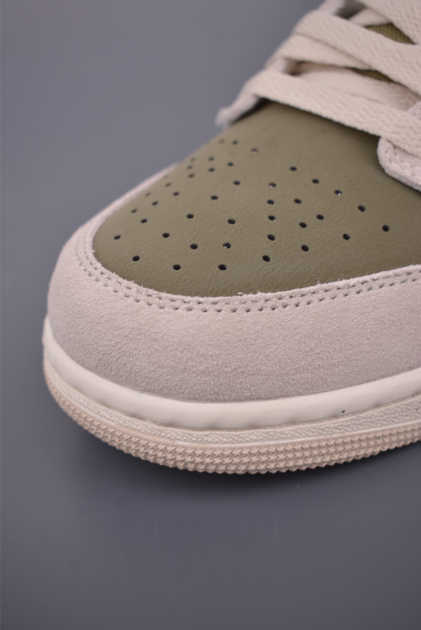 Air Jordan 1 Low White Green Casual Sneakers, Official Color Matching 7 i1759187442445 7068 0 5