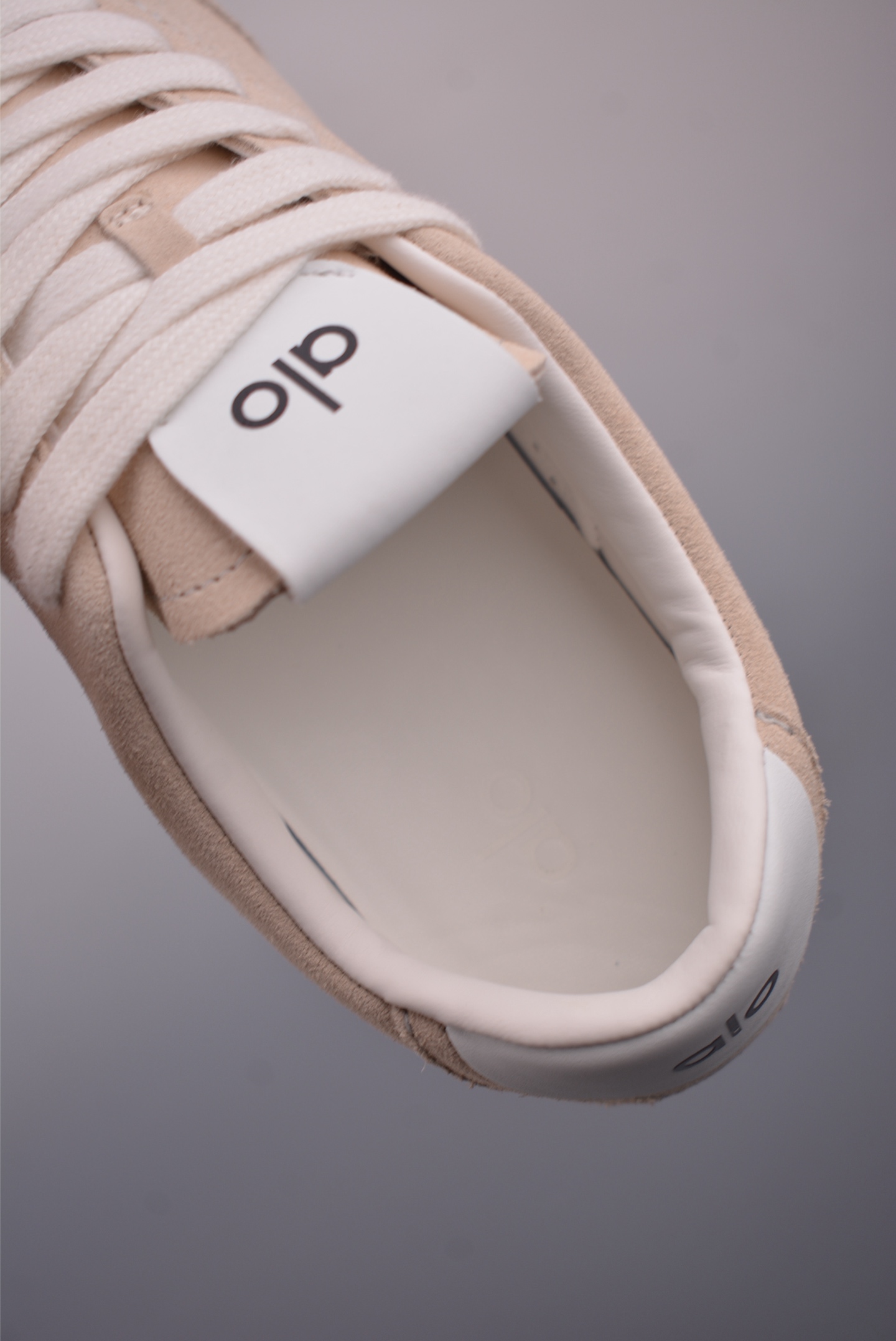 Alo Sunset Sneaker: Comfortable, Versatile, and Breathable Running Shoes 9 i1759187660485 8212 0 8