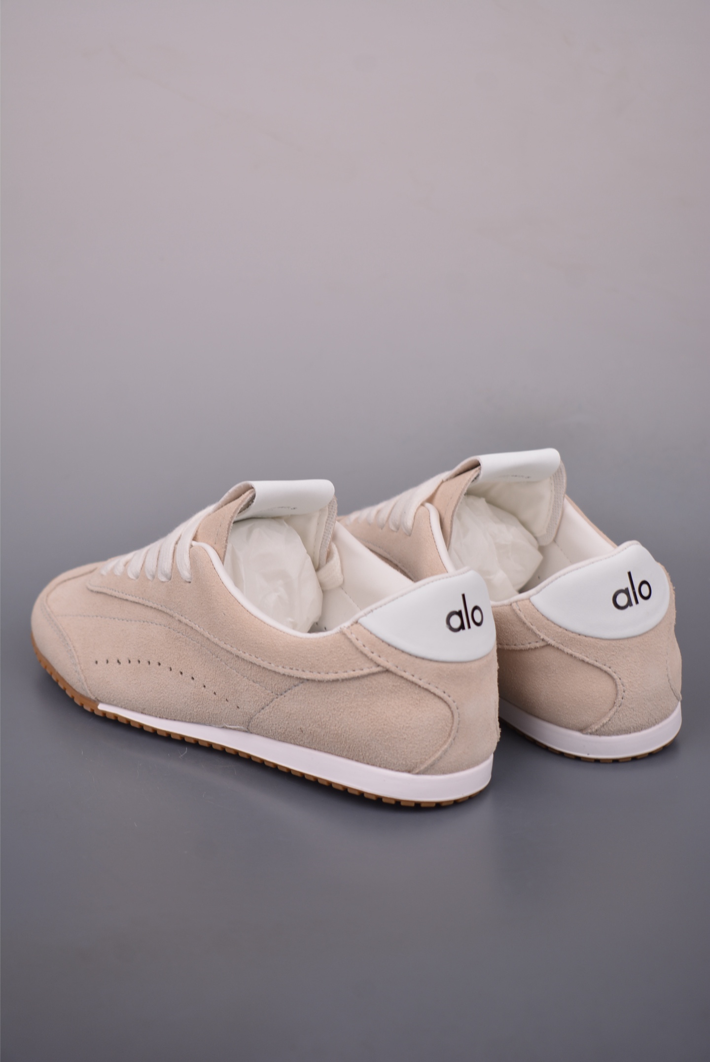 Alo Sunset Sneaker: Comfortable, Versatile, and Breathable Running Shoes 2 i1759187660528 3826 0 1