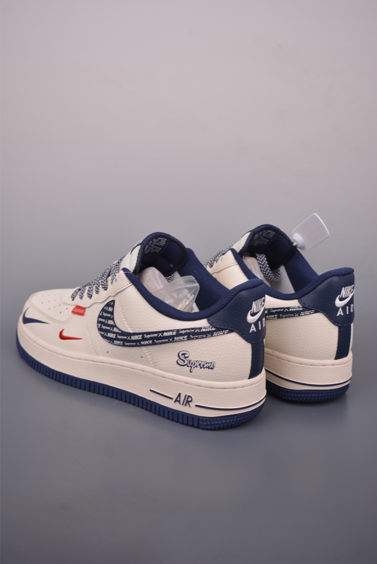 Nike Air Force 1 Low Supreme Collab Sneaker - Limited Edition Design 3 i1759187940250 3167 0 1