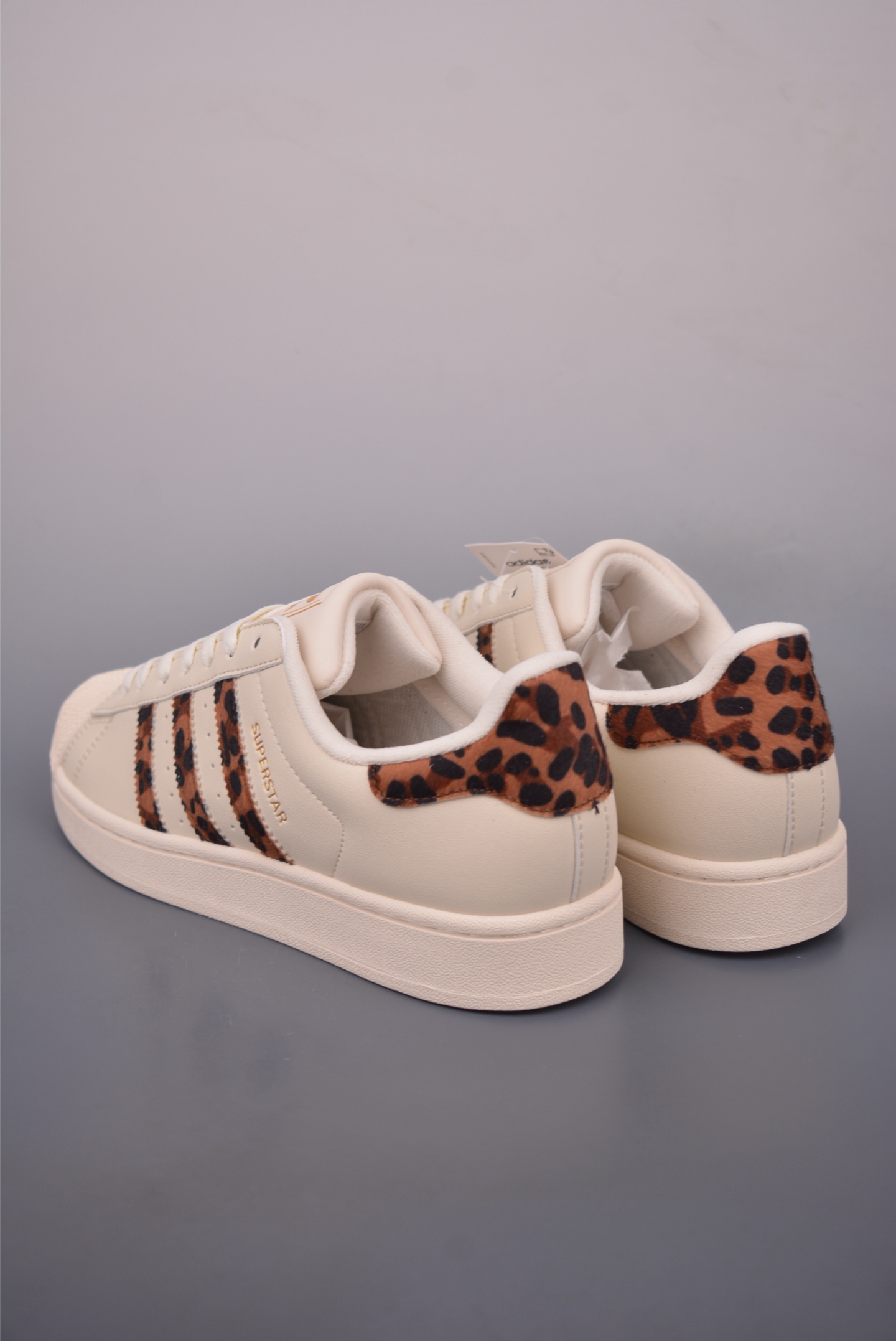 140 Adidas Originals Superstar 2025全新版本 贝壳头 HQ2696