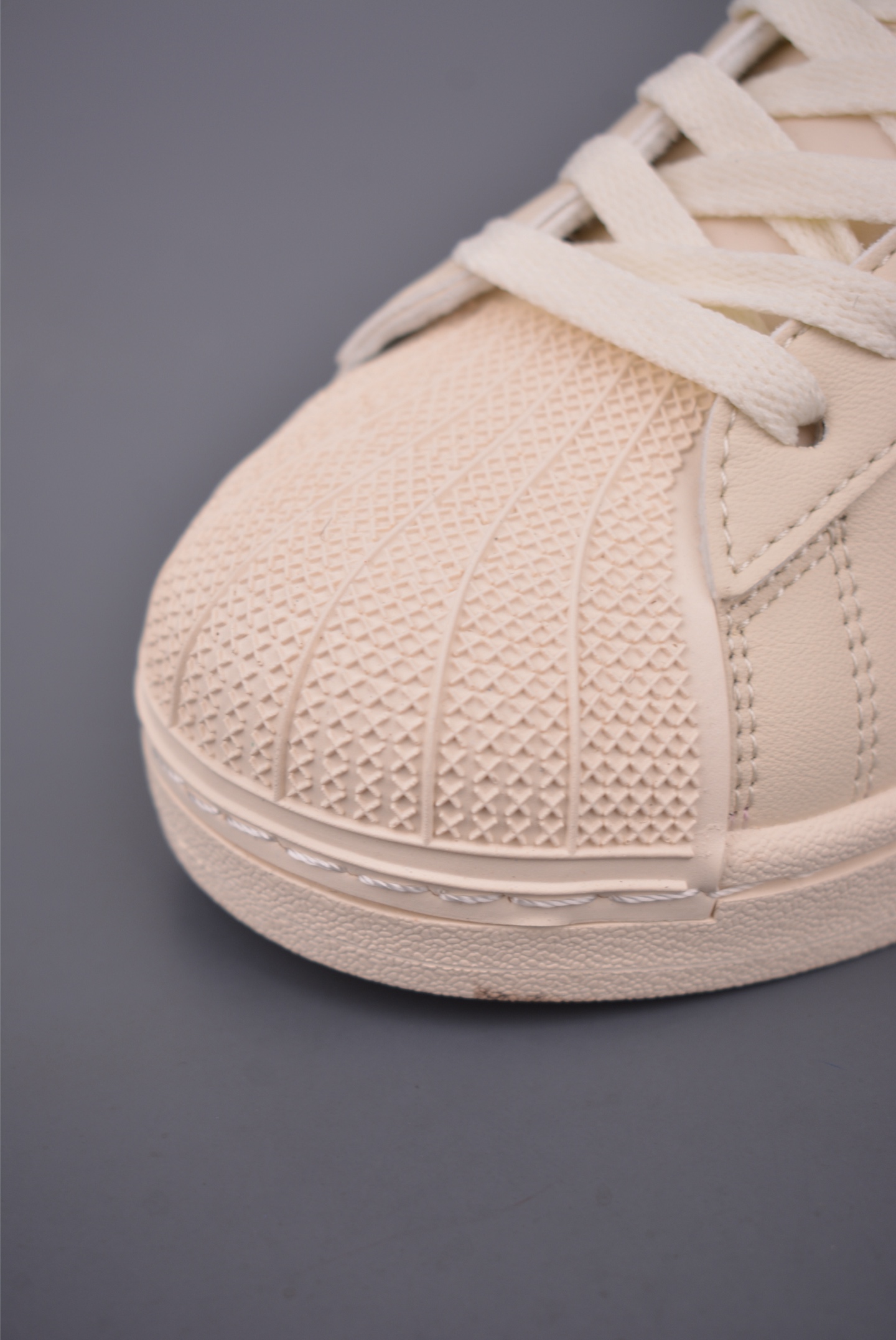 140 Adidas Originals Superstar 2025全新版本 贝壳头 HQ2696