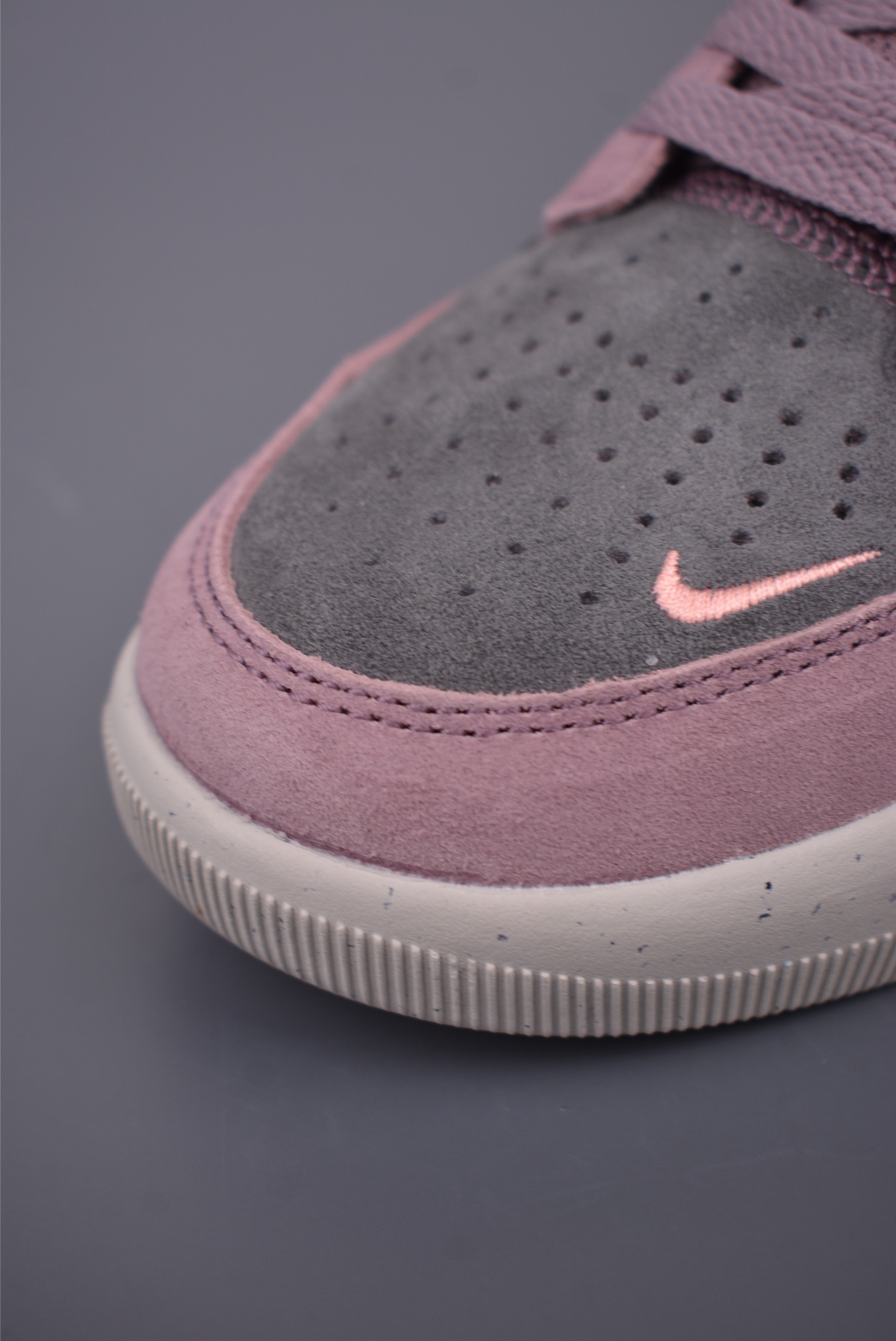 160 耐克Nike SB Force 58 硫化杯底 传统篮球风格 043903